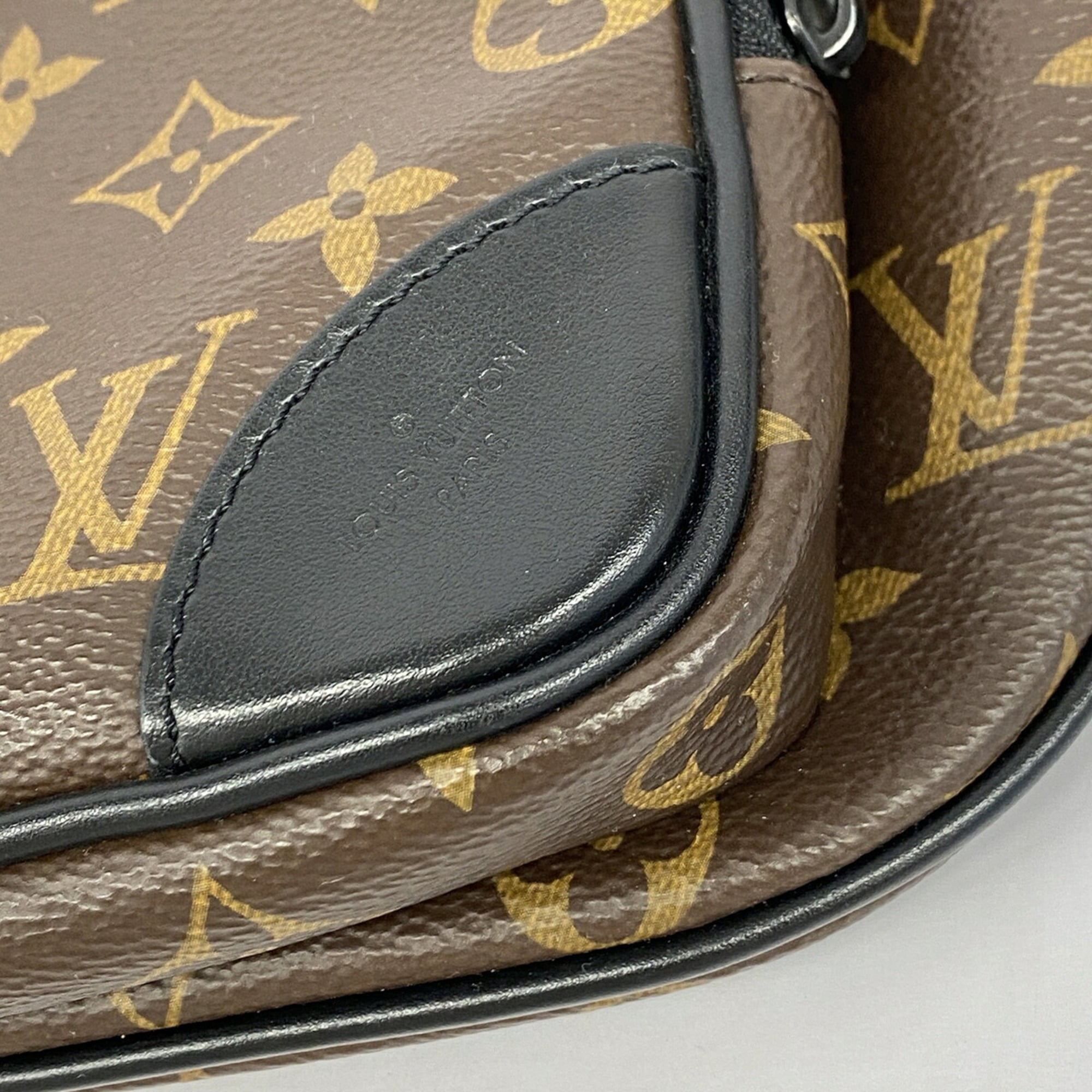 Louis Vuitton Brown Sling Bag (Pre-Owned)