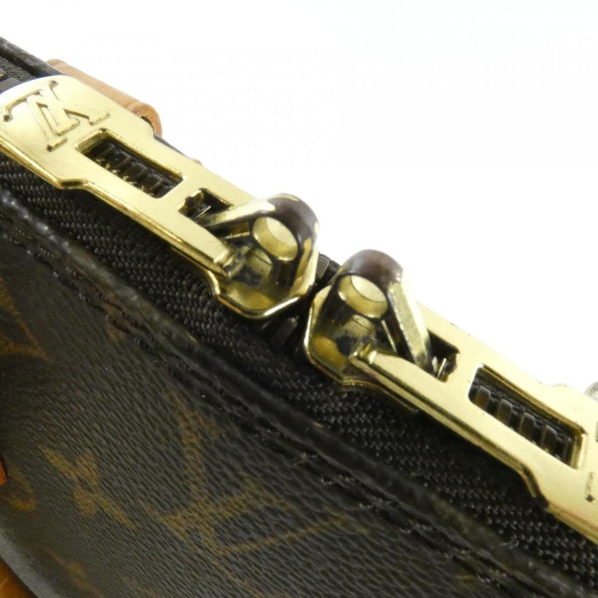 Louis Vuitton Marron Coated Canvas Handbag (Pre-Owned)