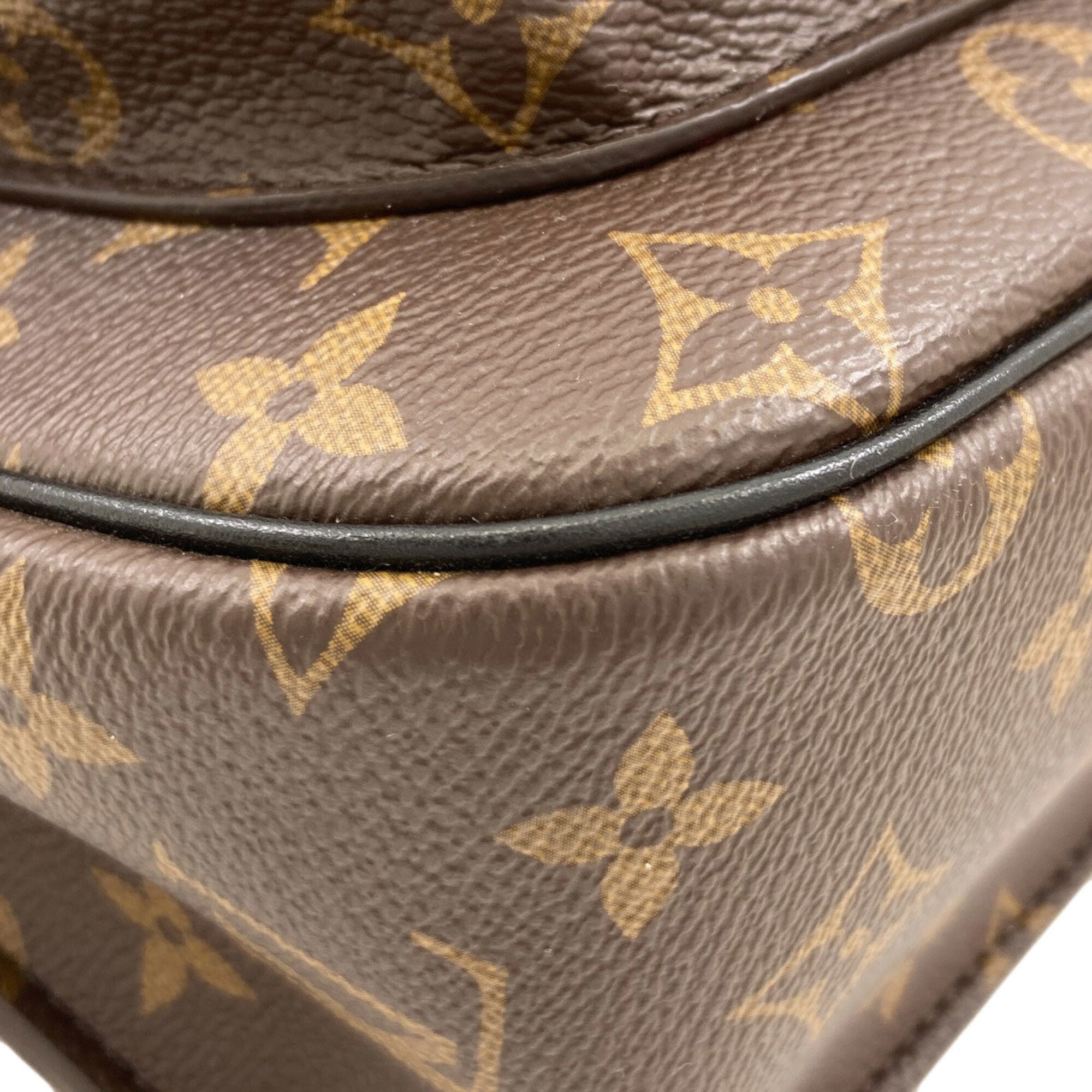 Louis Vuitton Monogram Monogram Canvas Shoulder Bag (Pre-Owned)