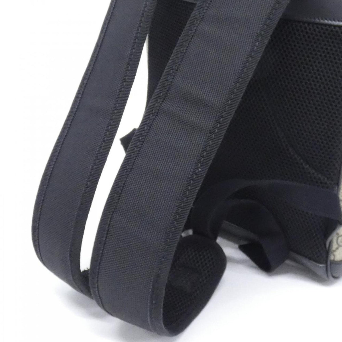 Gucci Beige Black Gg Supreme Backpack (Pre-Owned)