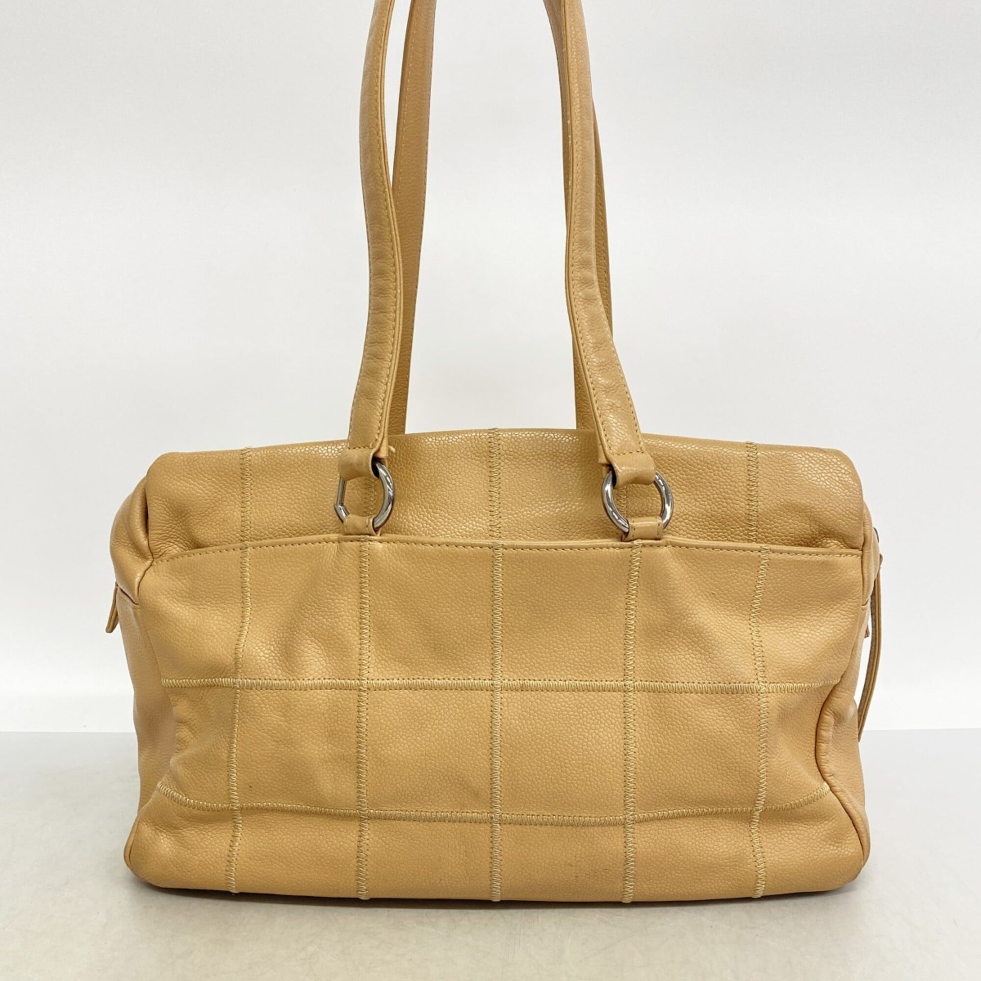 Chanel Brown Grained Calfskin Handbag (Pre-Owned)