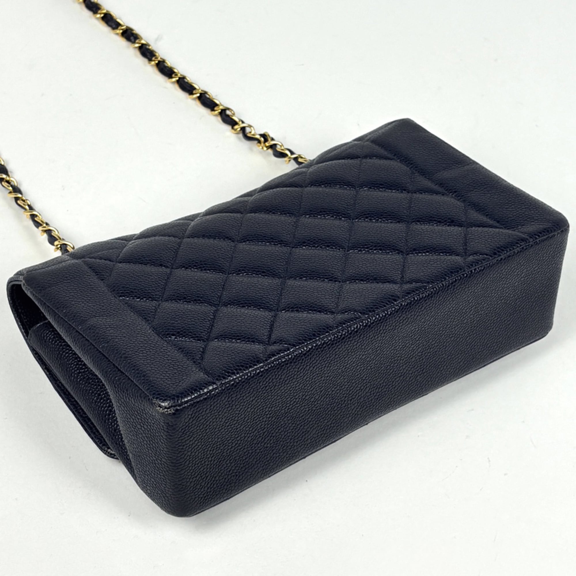 Chanel Navy Grained Calfskin Shoulder Bag (Pre-Owned)