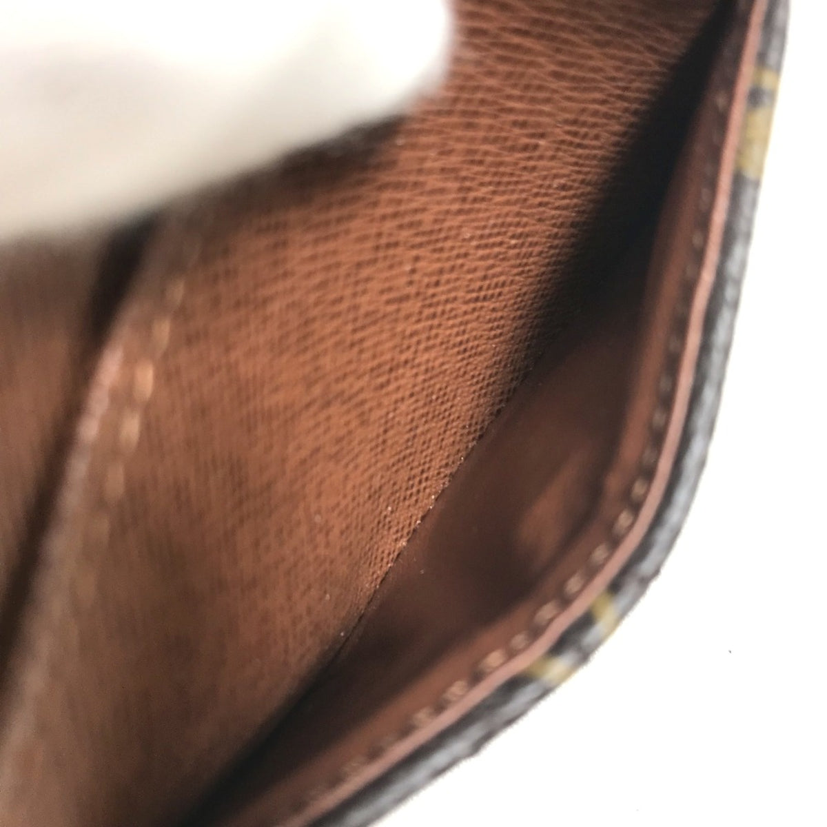Louis Vuitton Brown Other Long Wallet (Bi-Fold) (Pre-Owned)