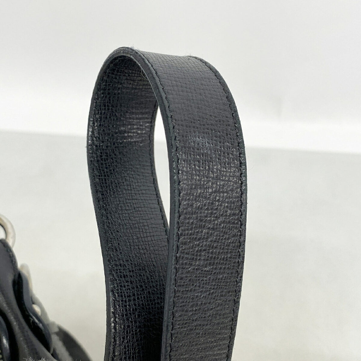 Salvatore Ferragamo Black Nylon Shoulder Bag (Pre-Owned)