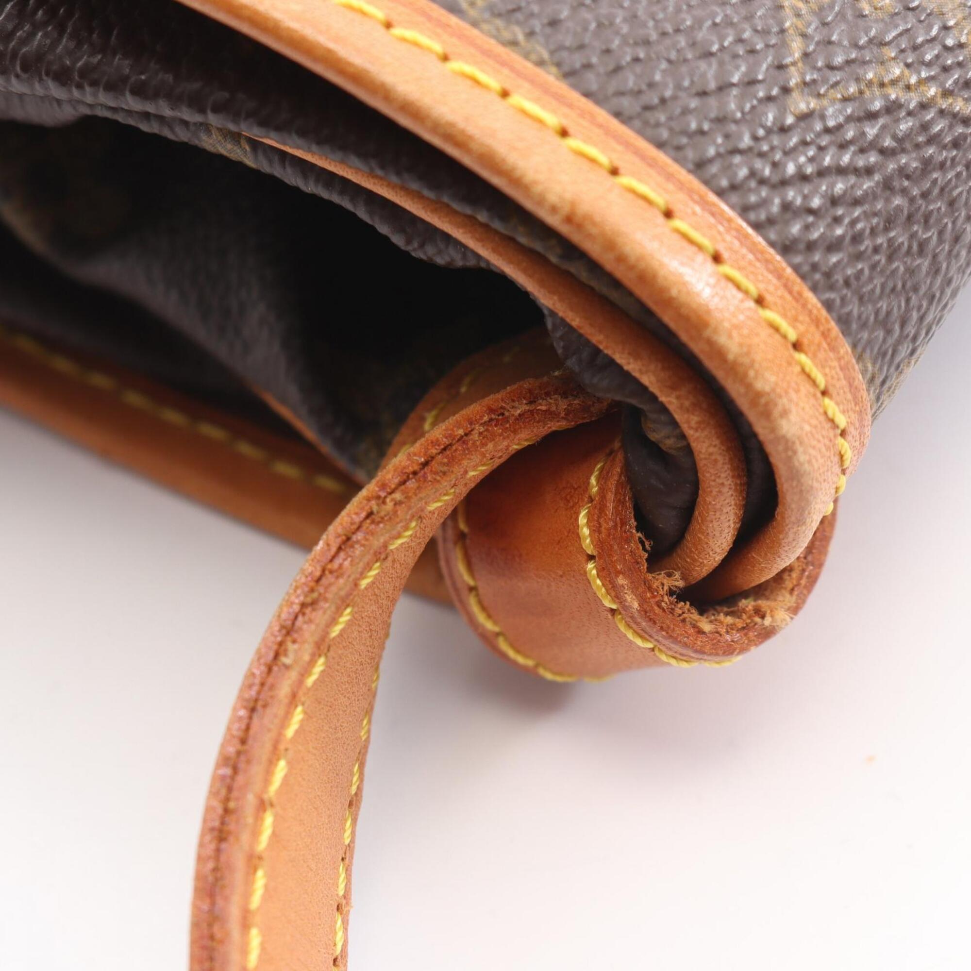 Louis Vuitton Brown Coated Canvas Leather Handbag Shoulder Bag (Pre-Owned)