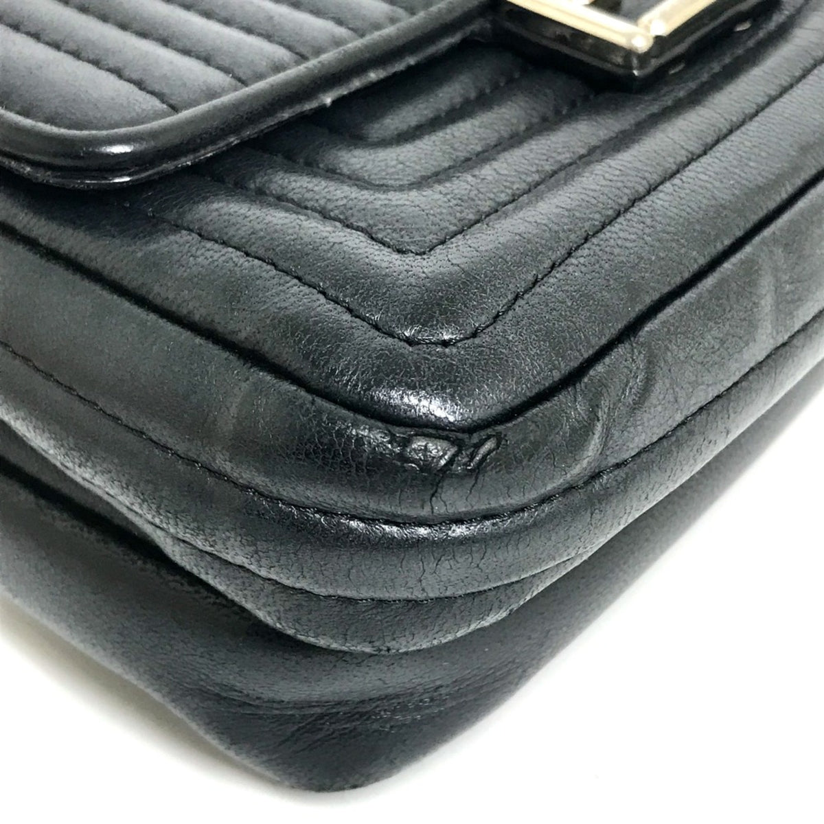 Fendi Black Leather Shoulder Bag (Pre-Owned)