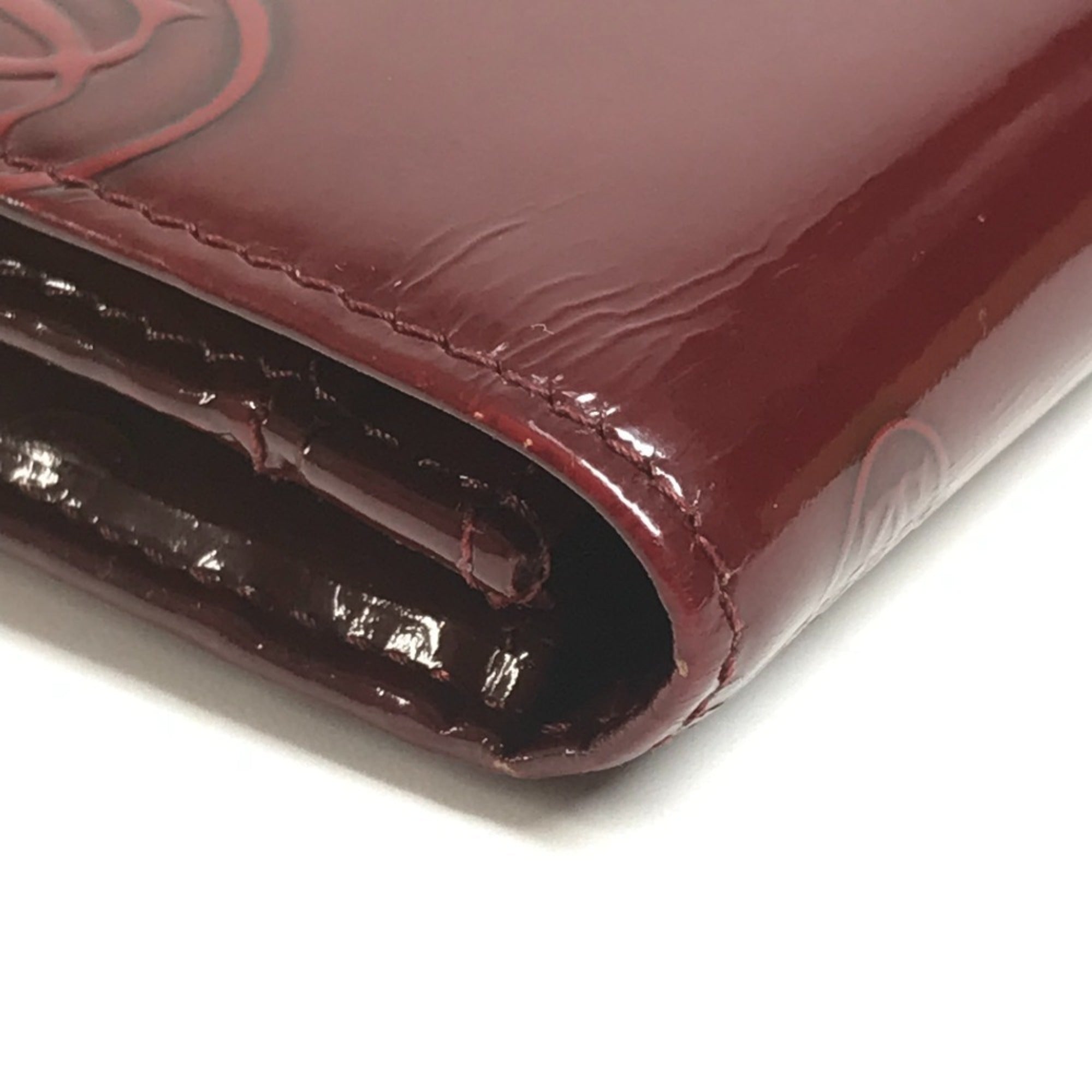 Cartier Red Color Patent Leather Long Wallet (Bi-Fold) (Pre-Owned)