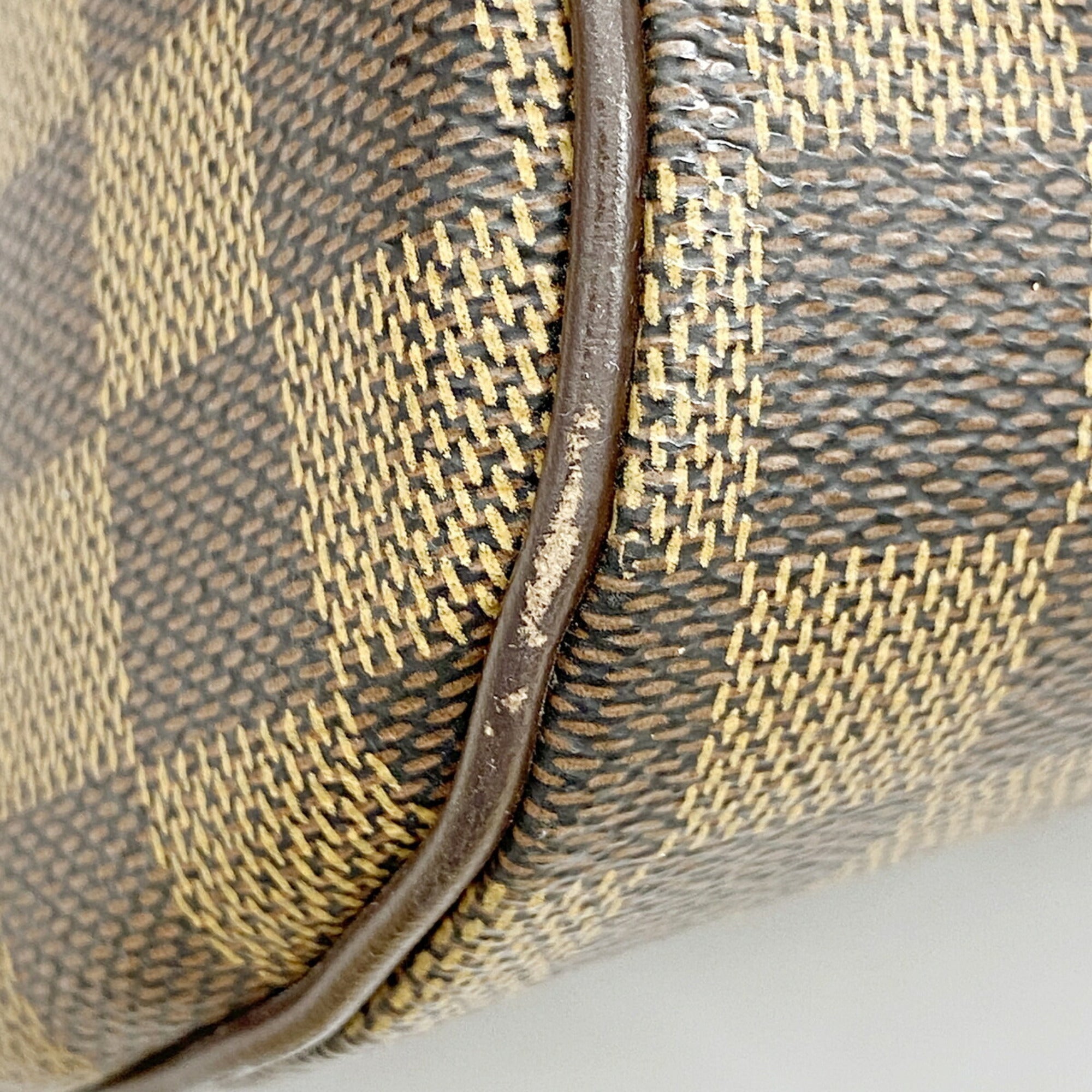 Louis Vuitton Ebene Handbag (Pre-Owned)