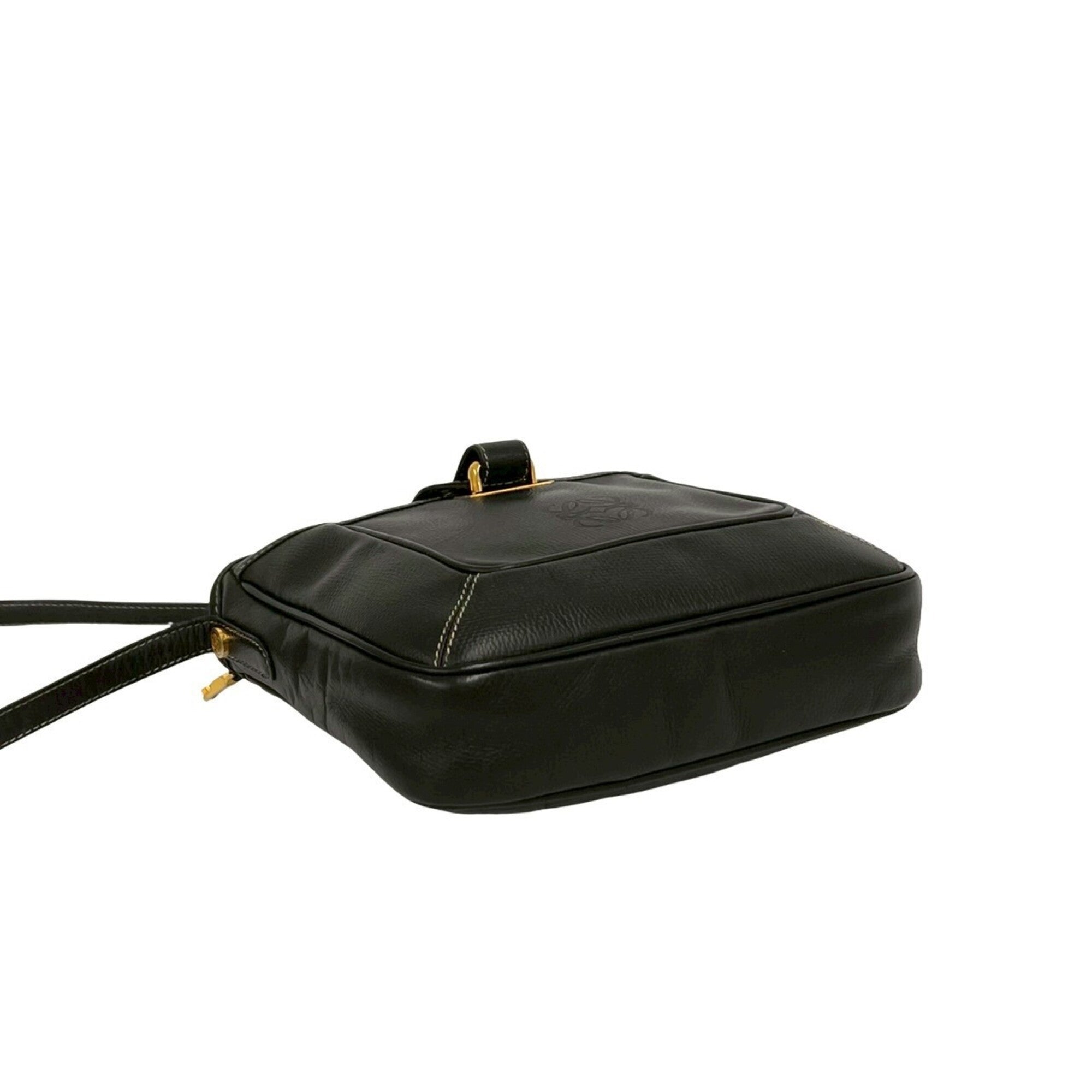 Loewe Black Leather Pochette Shoulder Bag (Pre-Owned)