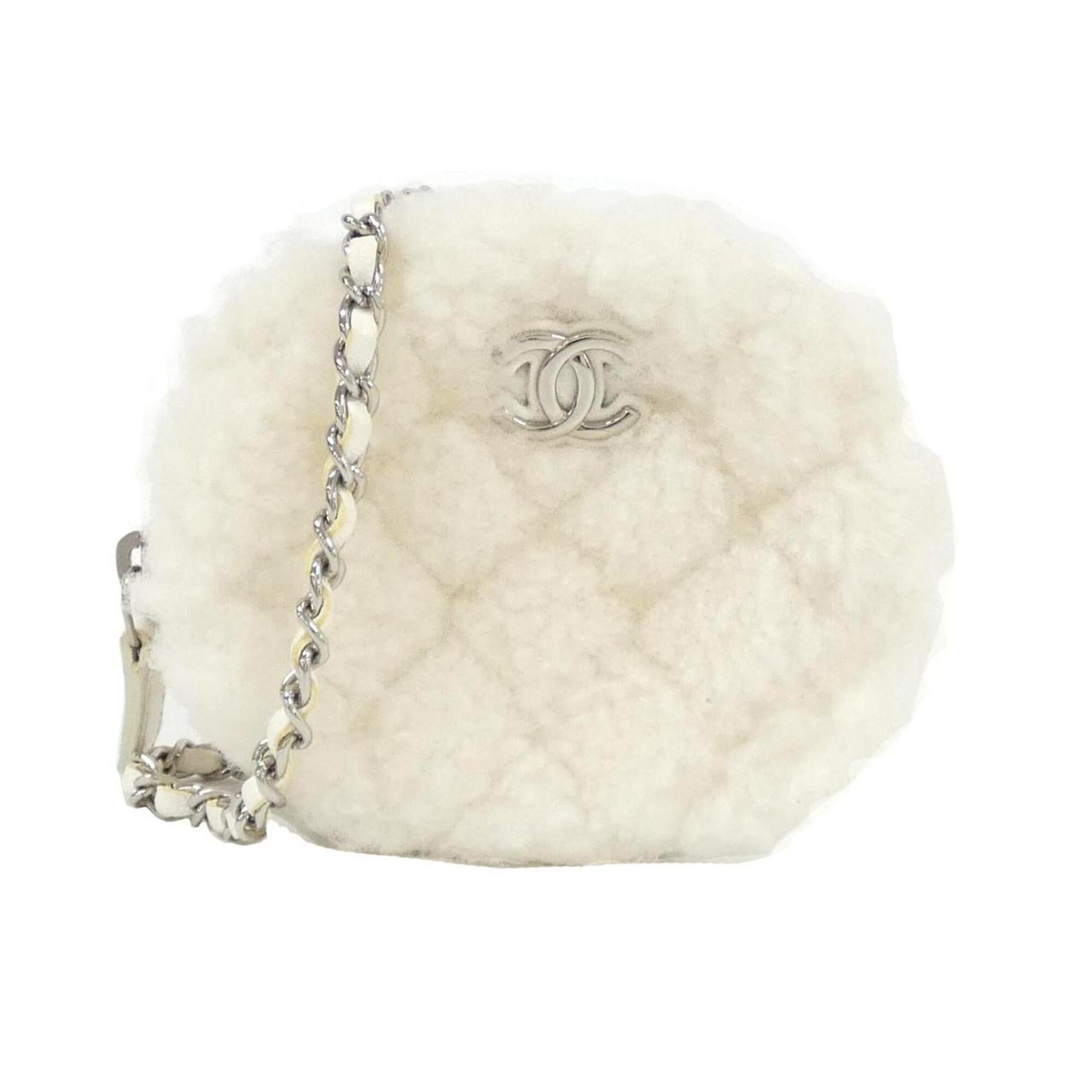 Chanel White Leather Handbag Shoulder Bag (Pre-Owned)