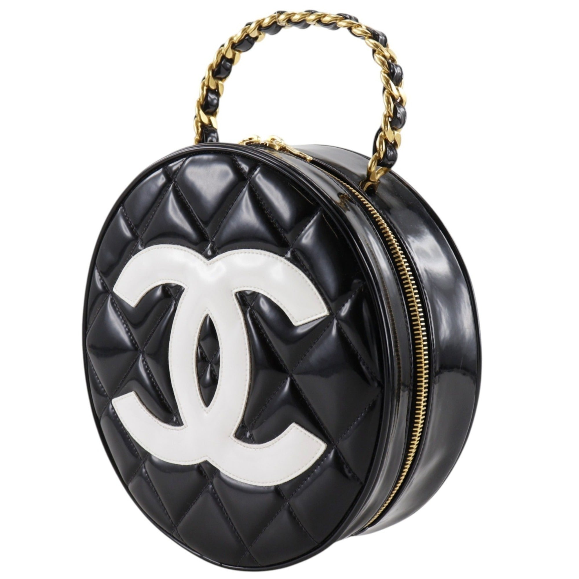 Chanel Black Patent Leather Handbag (Pre-Owned)