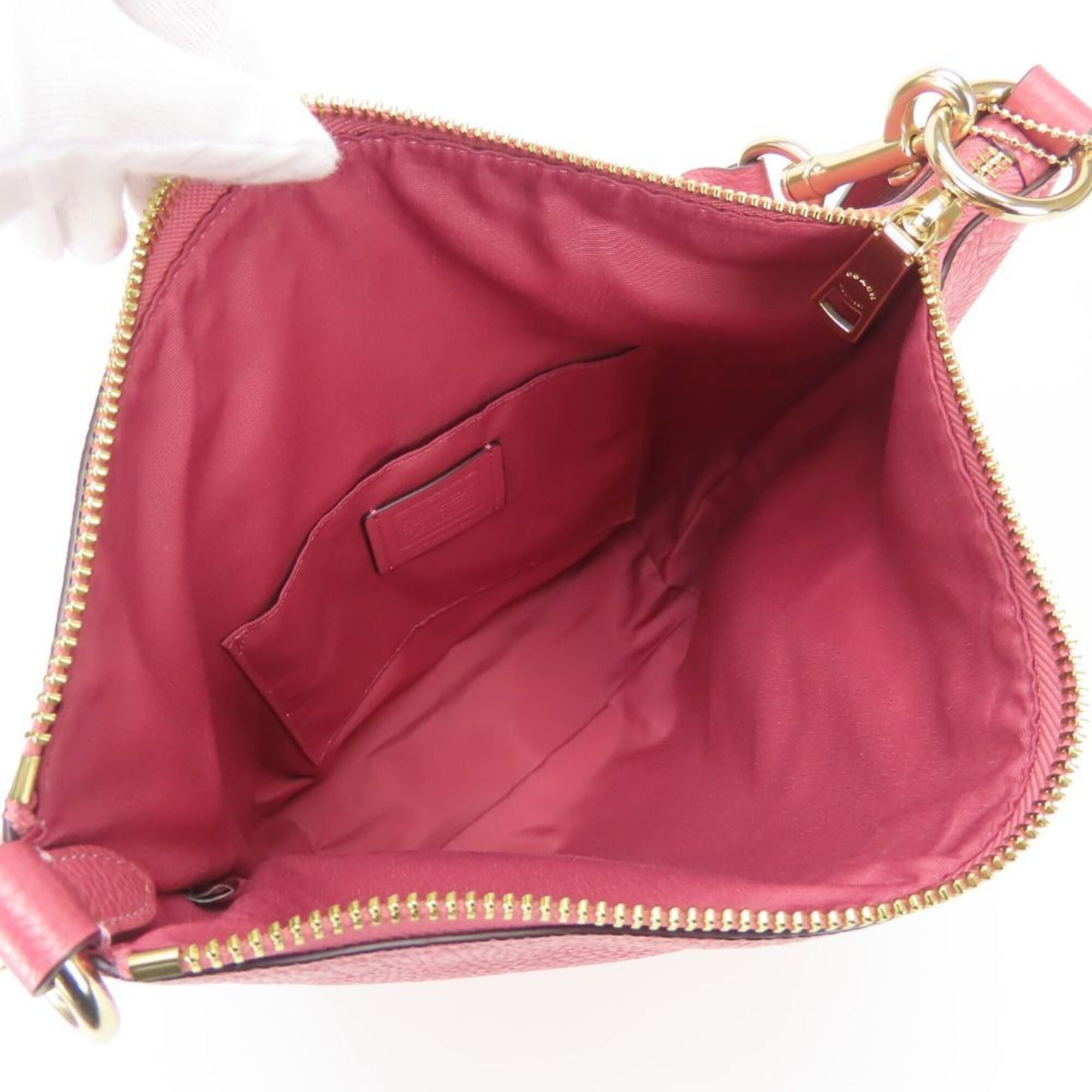 Coach Pink Leather Shoulder Bag (Pre-Owned)
