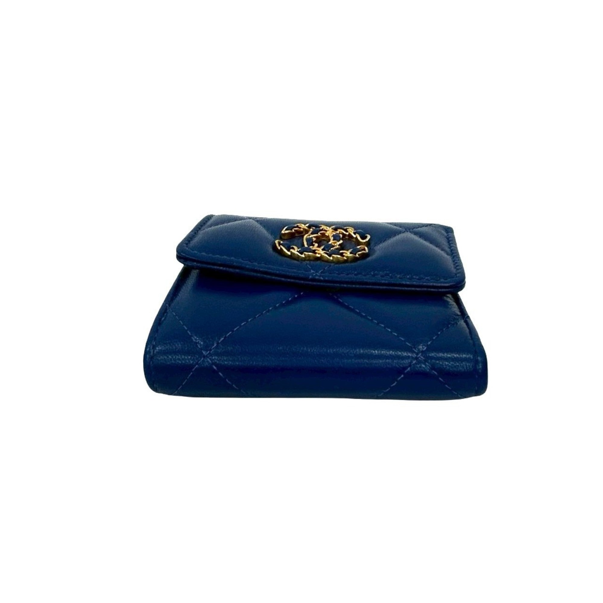 Chanel Blue Leather Wallet (Bi-Fold) (Pre-Owned)