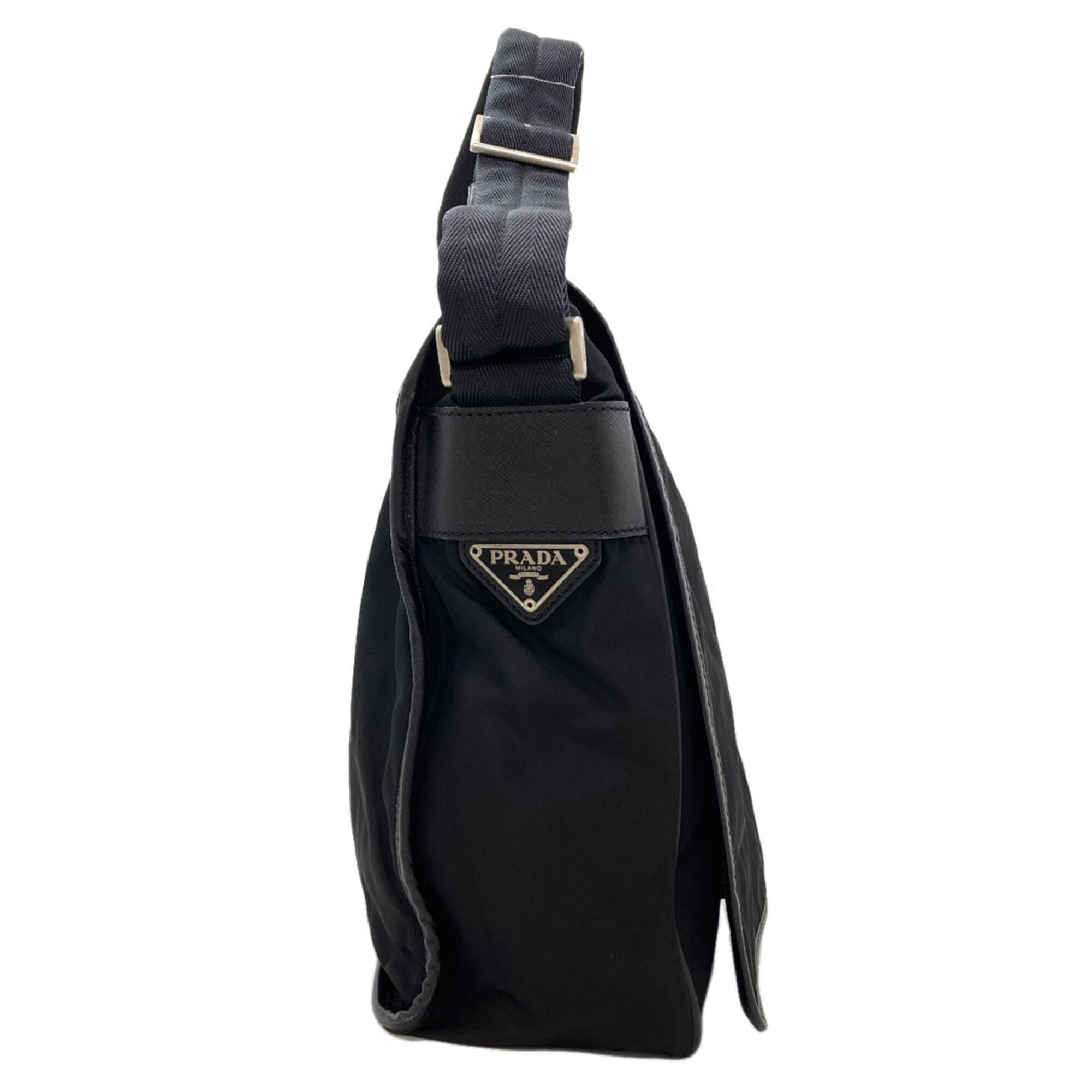 Prada Black Nylon Shoulder Bag (Pre-Owned)