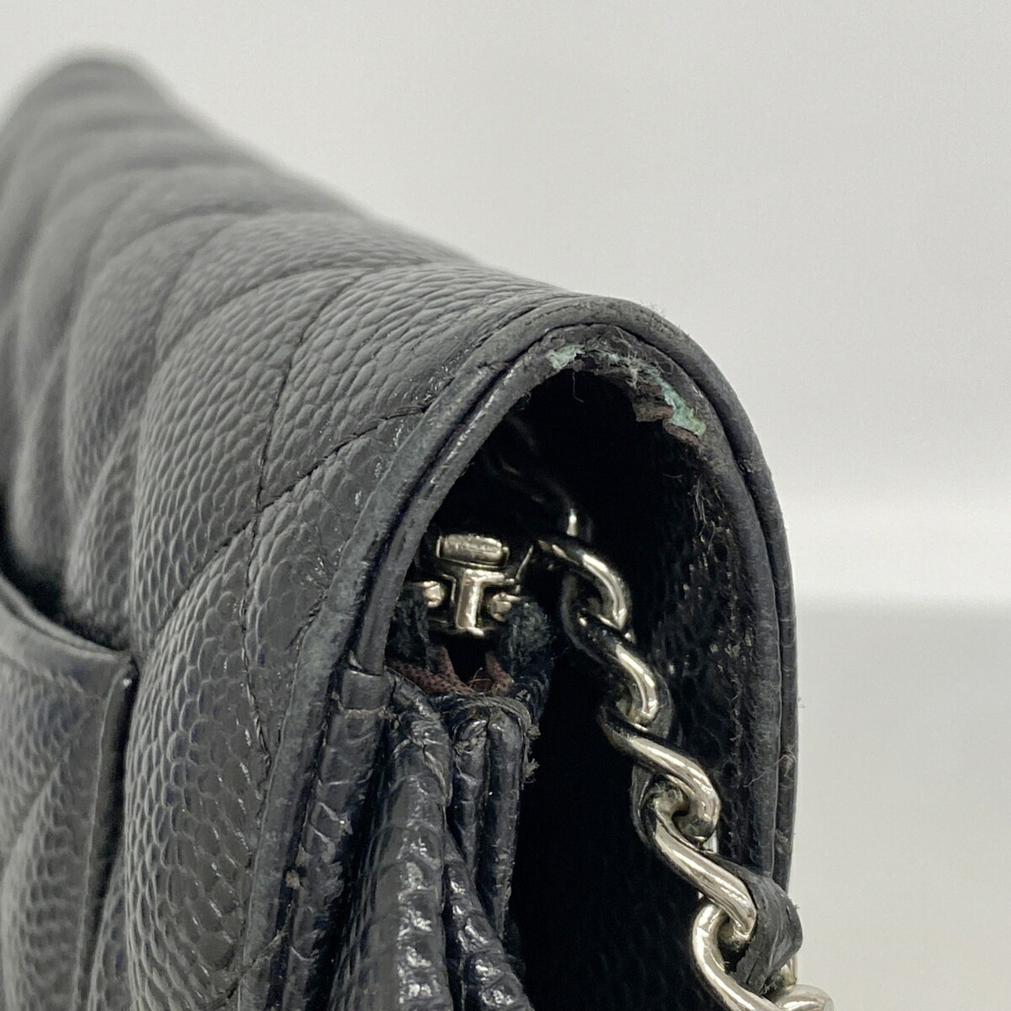 Chanel Black Grained Calfskin Chain/Shoulder Wallet (Pre-Owned)