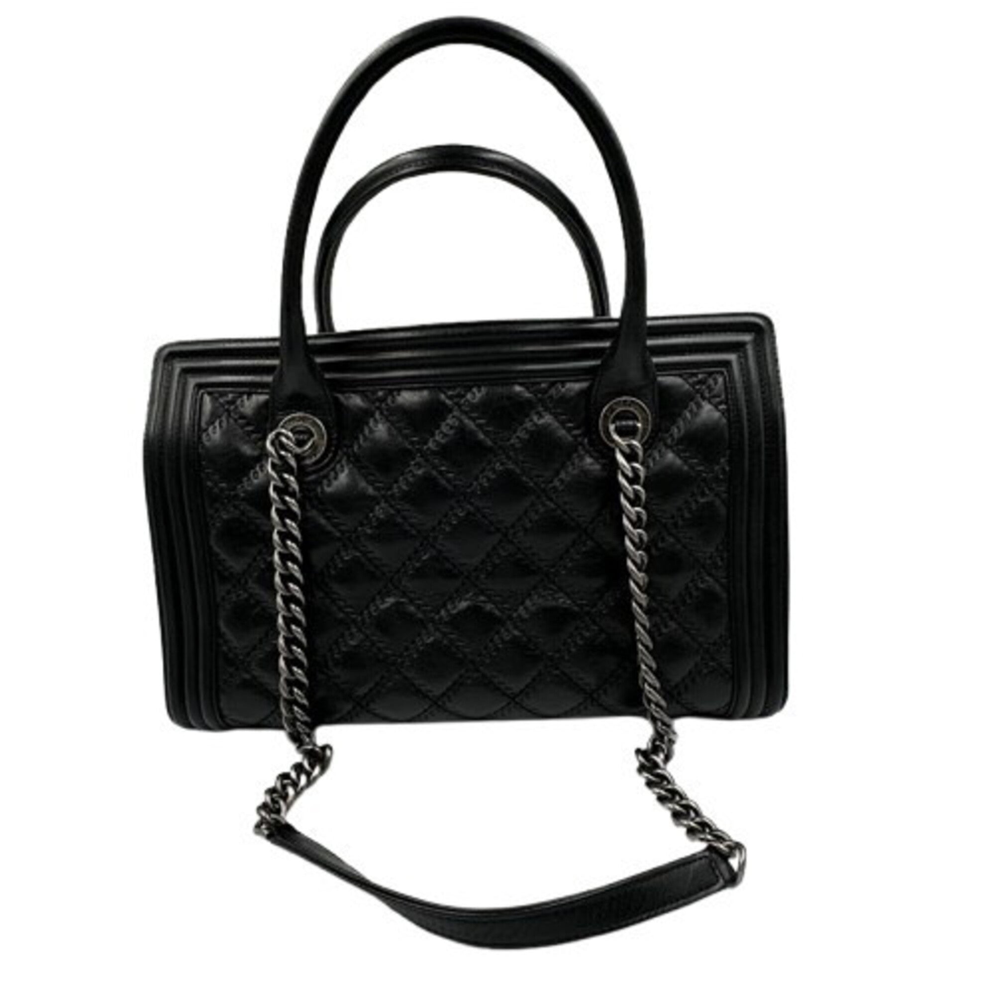 Chanel Boy Chanel Black Leather Shoulder Bag (Pre-Owned)