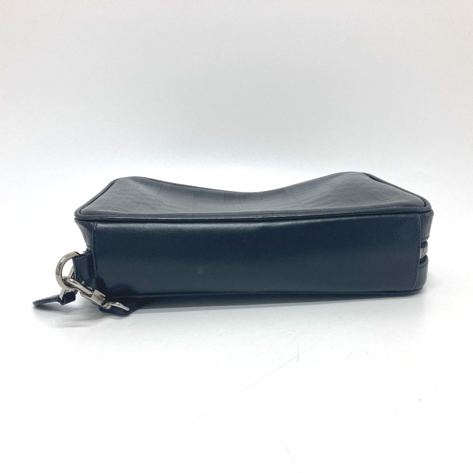 Burberry Black Leather Clutch Bag (Pre-Owned)