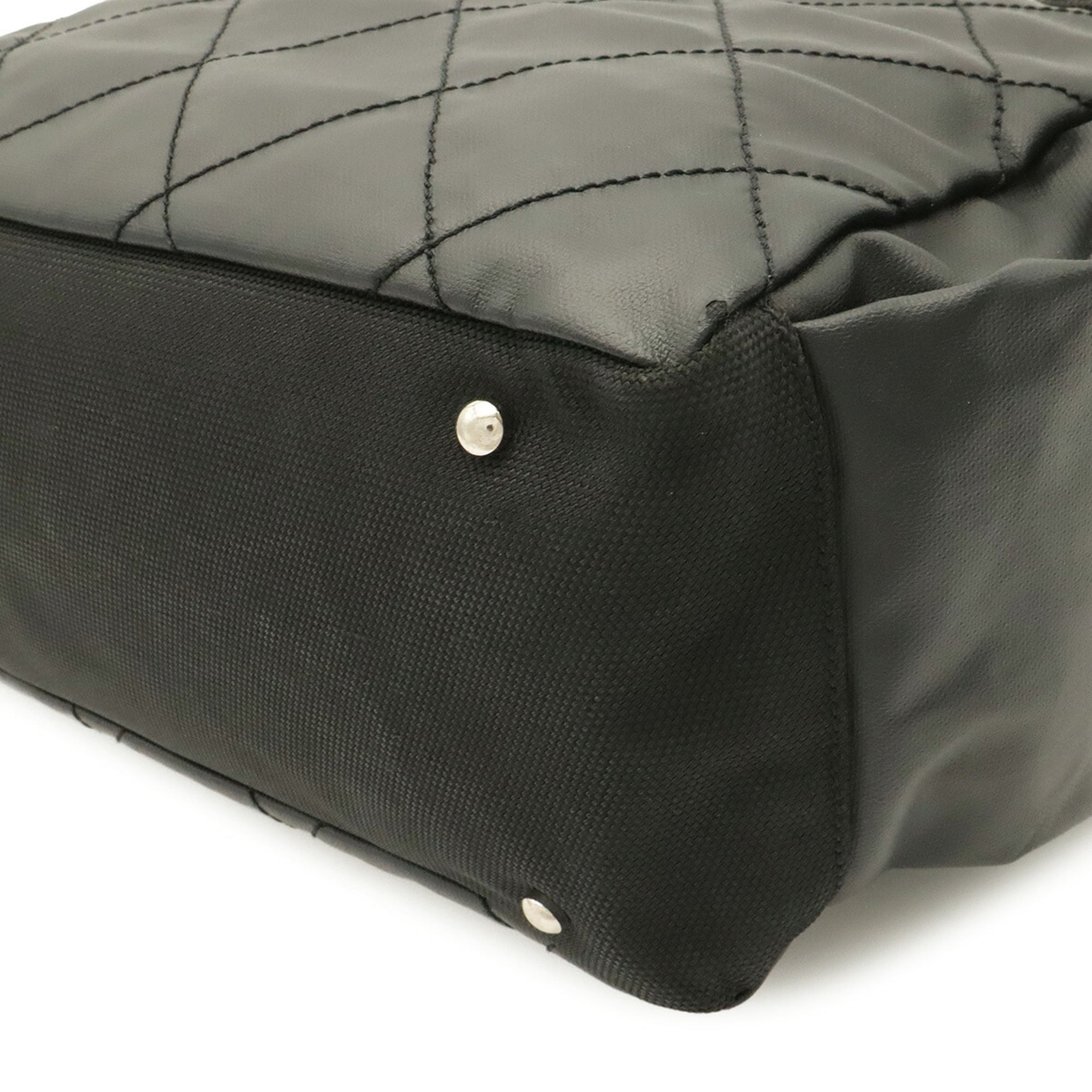 Chanel Black Coated Canvas Pouch Shoulder Bag Tote Bag (Pre-Owned)