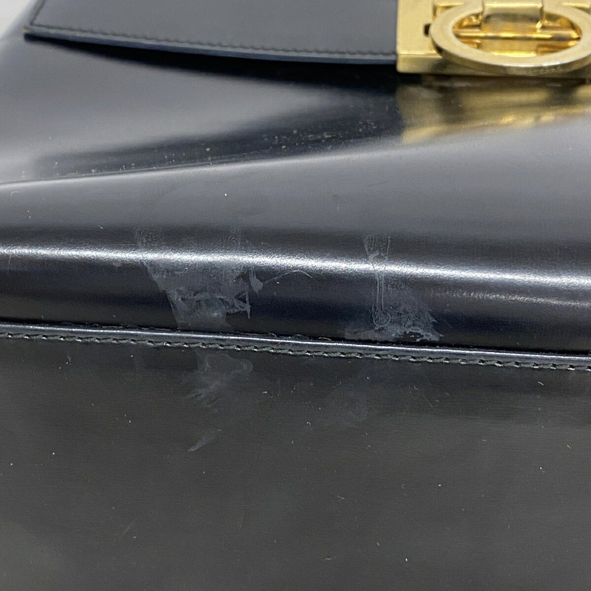 Salvatore Ferragamo Black Leather Handbag (Pre-Owned)