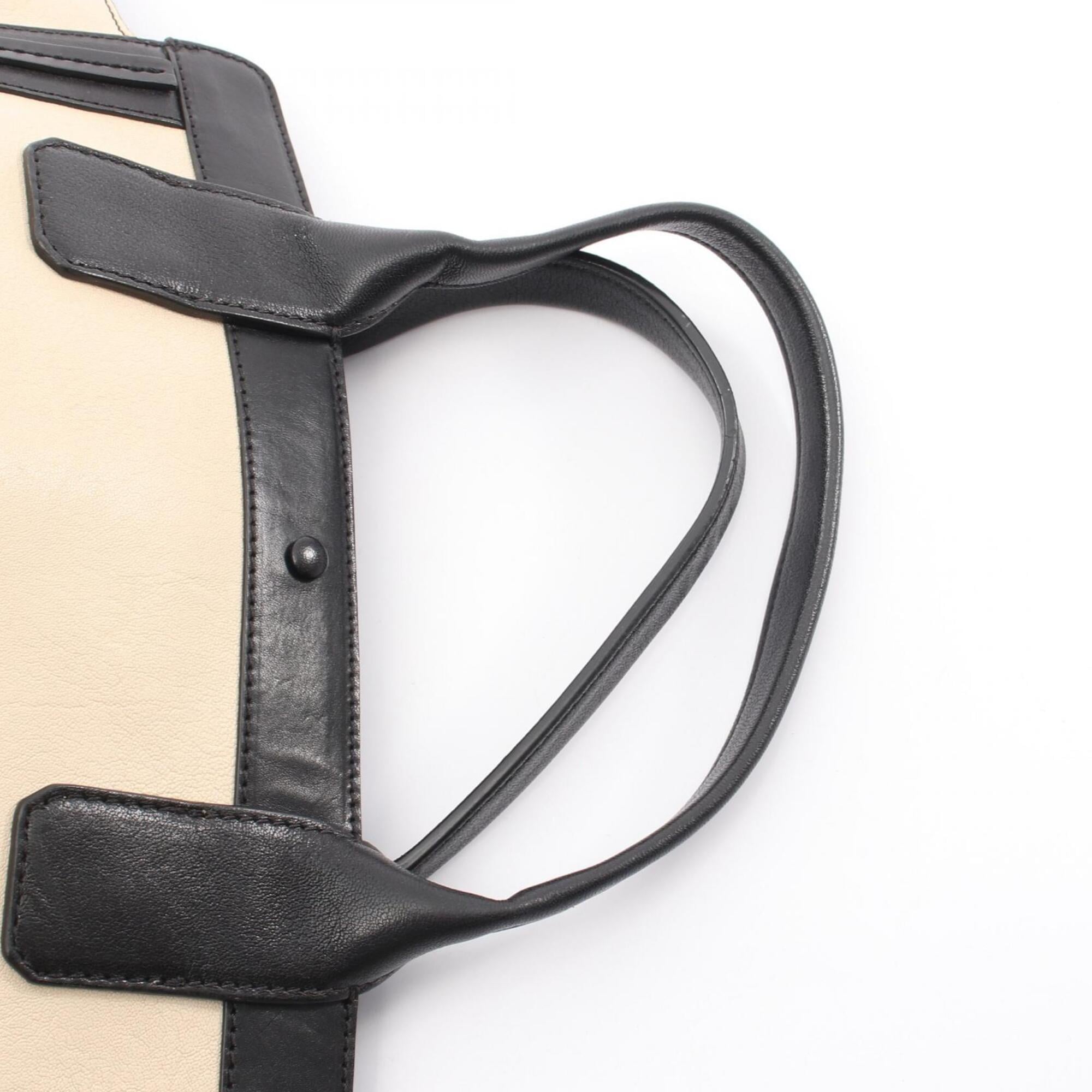 Chloé Beige Black Leather Handbag Tote Bag (Pre-Owned)