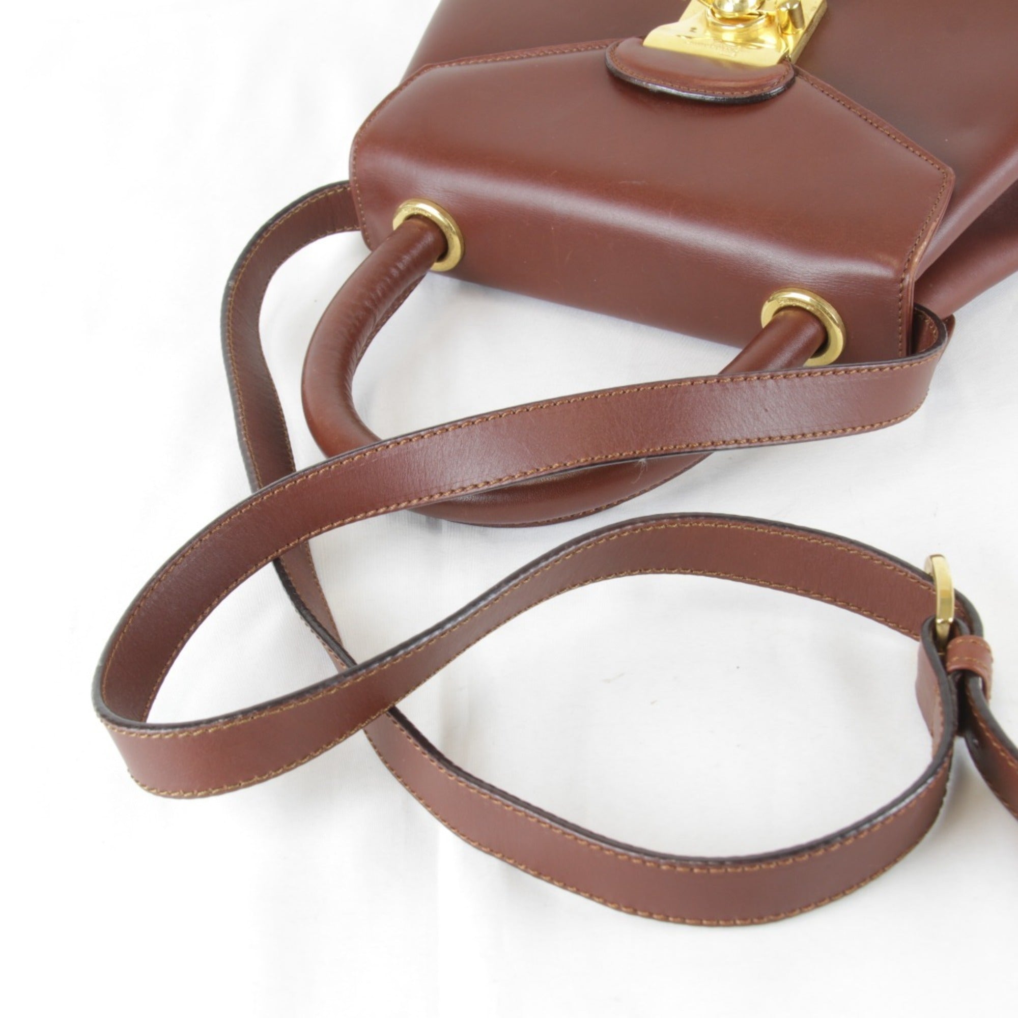 Salvatore Ferragamo Brown Leather Shoulder Bag (Pre-Owned)