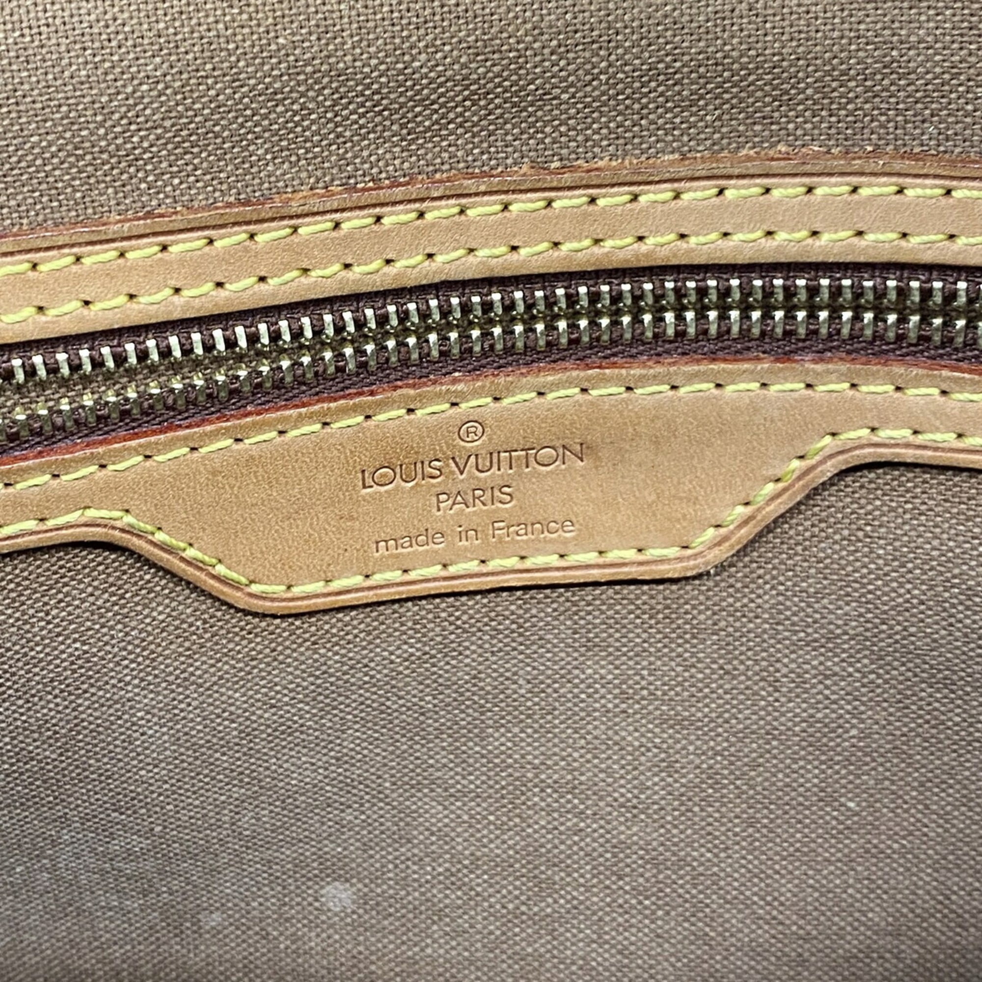 Louis Vuitton Brown Shoulder Bag (Pre-Owned)