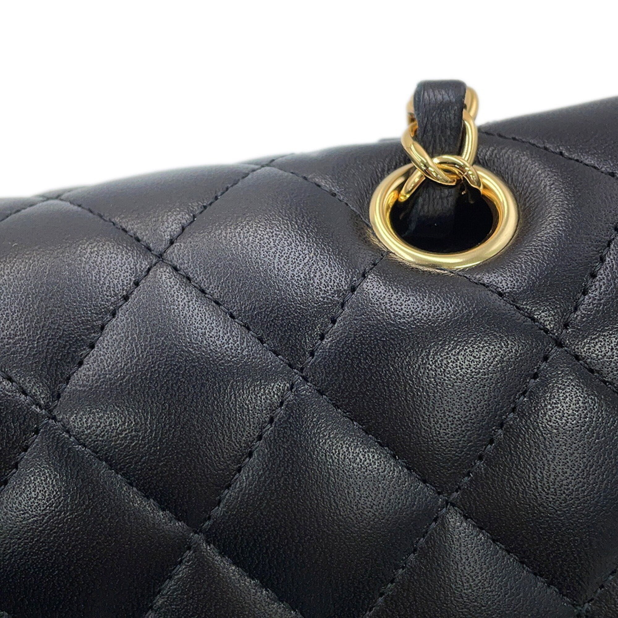Chanel Black Leather Handbag Shoulder Bag (Pre-Owned)