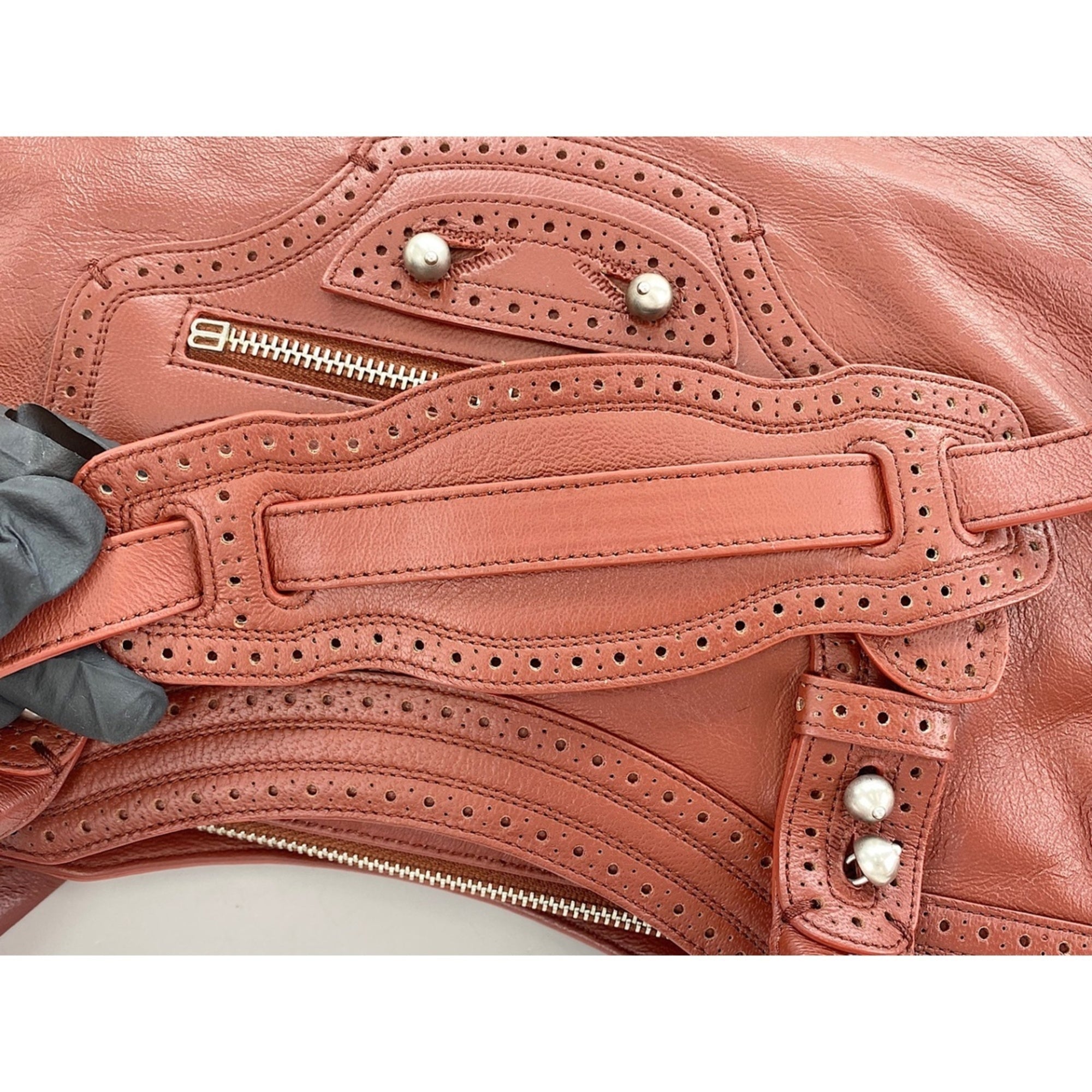 Balenciaga Red Color Shoulder Bag (Pre-Owned)