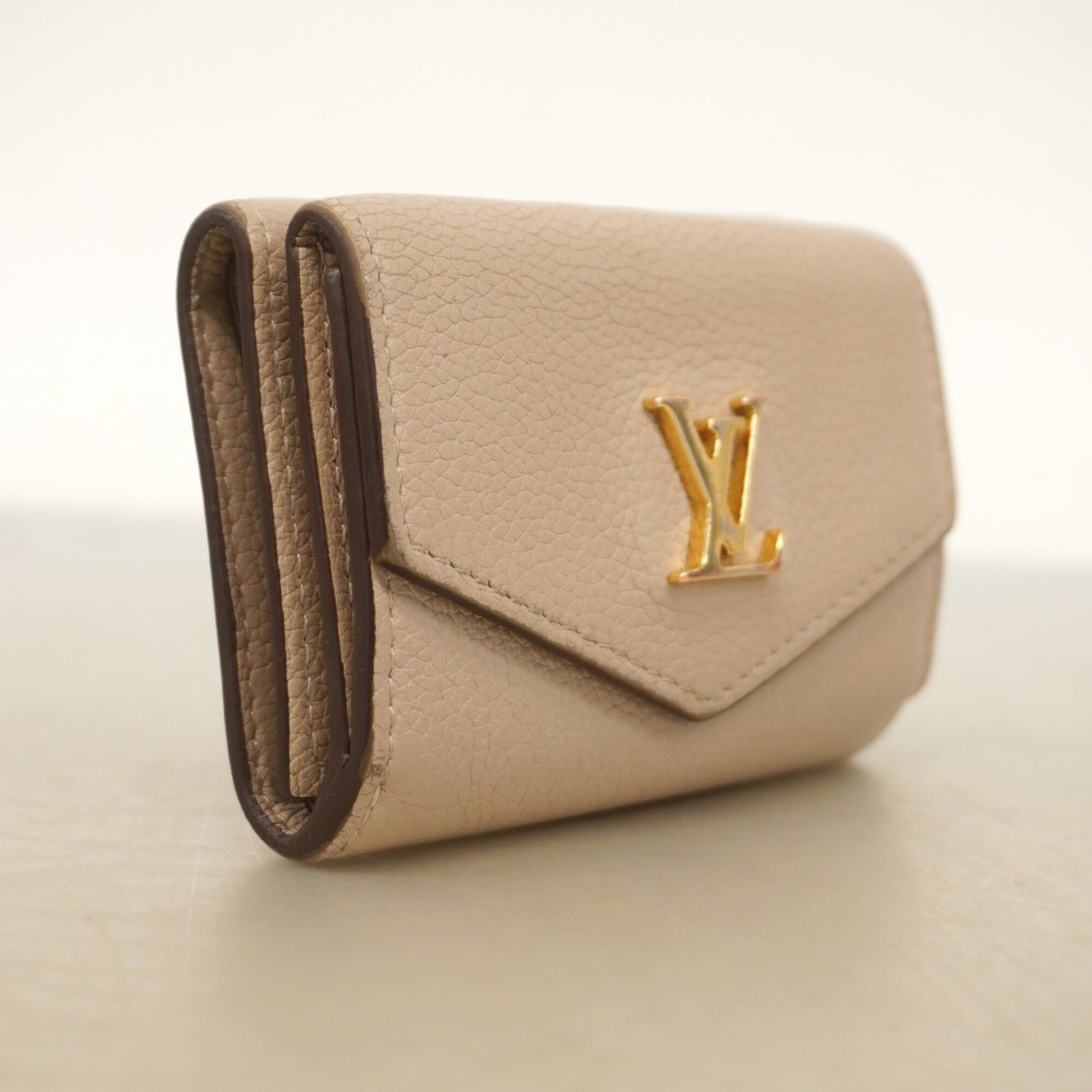 Louis Vuitton Grayish Wallet (Tri-Fold) (Pre-Owned)