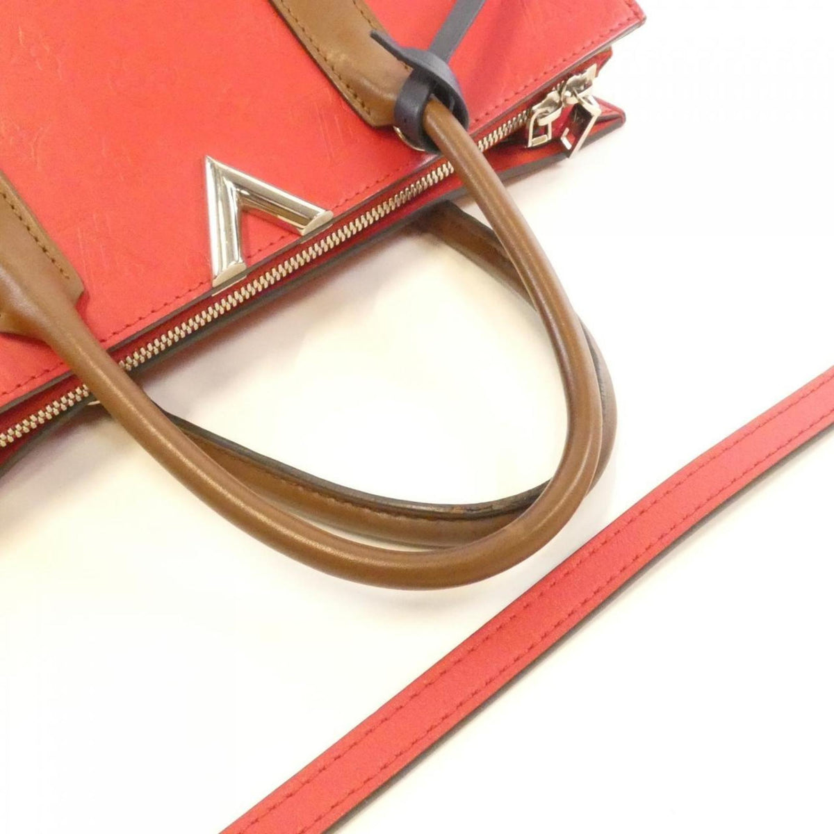 Louis Vuitton Rubis Noisette Leather Handbag (Pre-Owned)