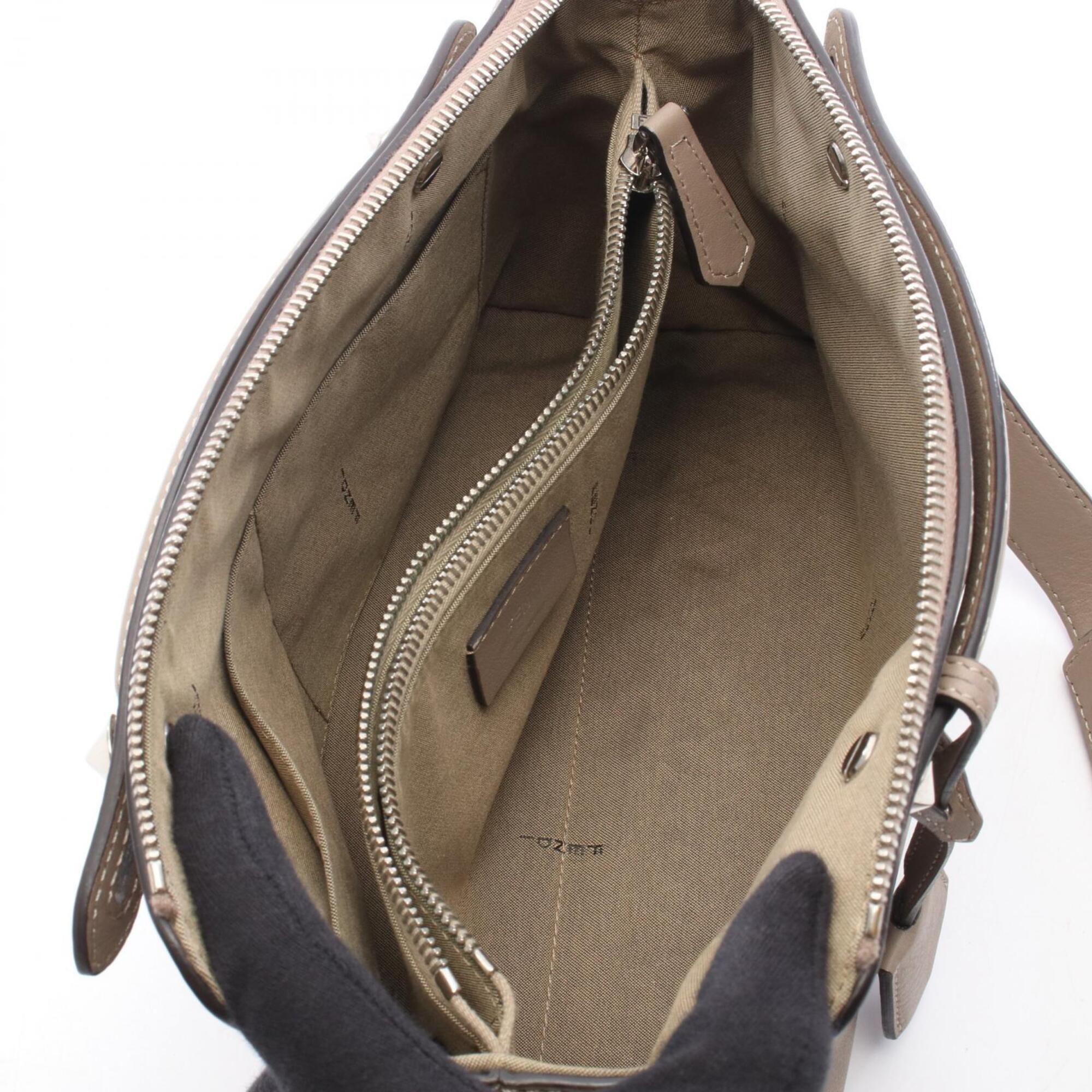 Fendi Beige Leather Handbag (Pre-Owned)