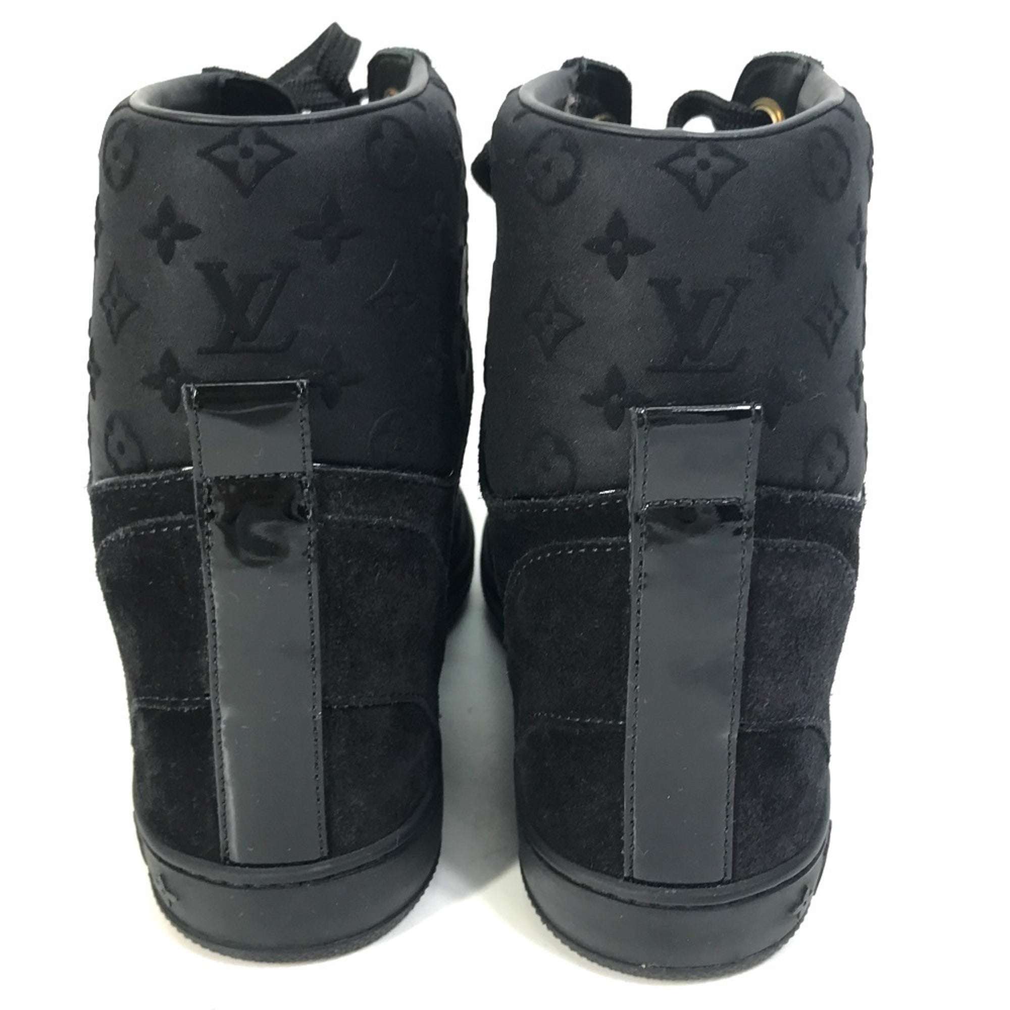 Louis Vuitton Black Sneakers (Pre-Owned)
