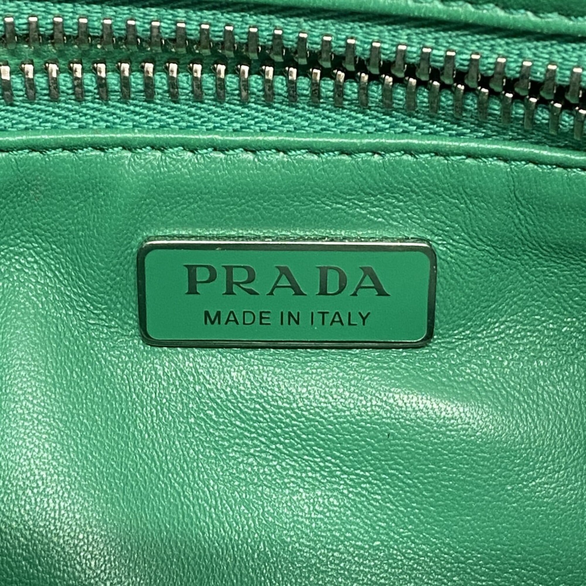 Prada Green Leather Handbag (Pre-Owned)