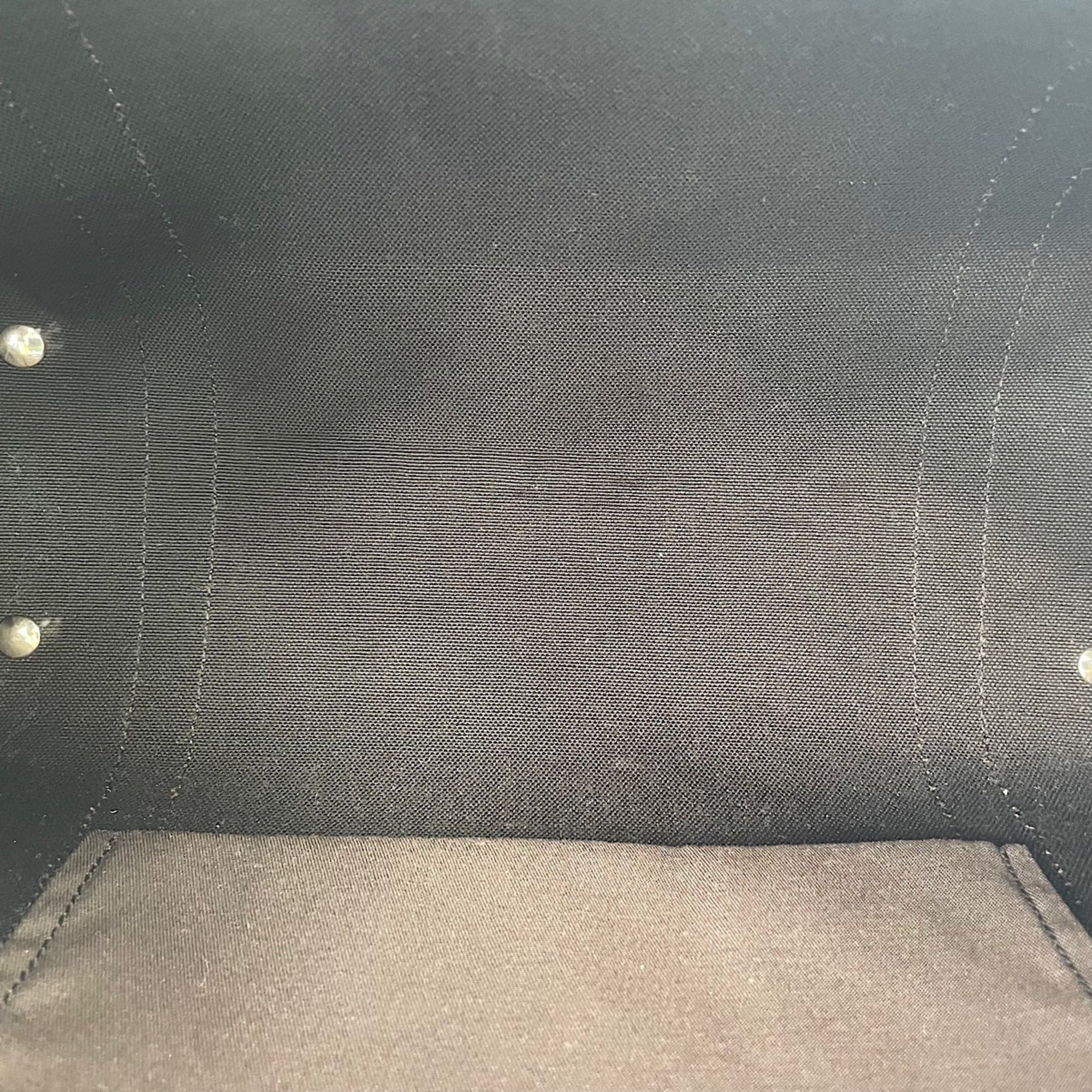 Gucci Beige Shoulder Bag (Pre-Owned)
