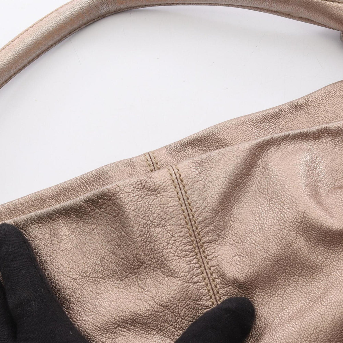 Salvatore Ferragamo Gold Leather Handbag Shoulder Bag (Pre-Owned)