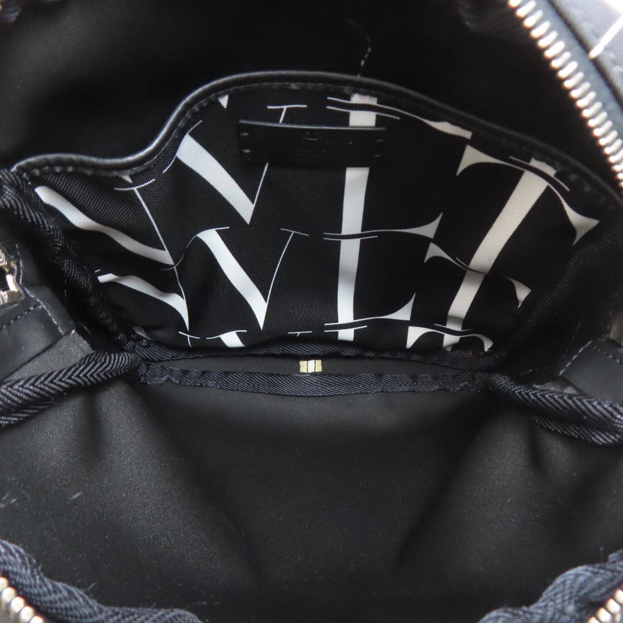 Valentino Black Canvas Shoulder Bag (Pre-Owned)