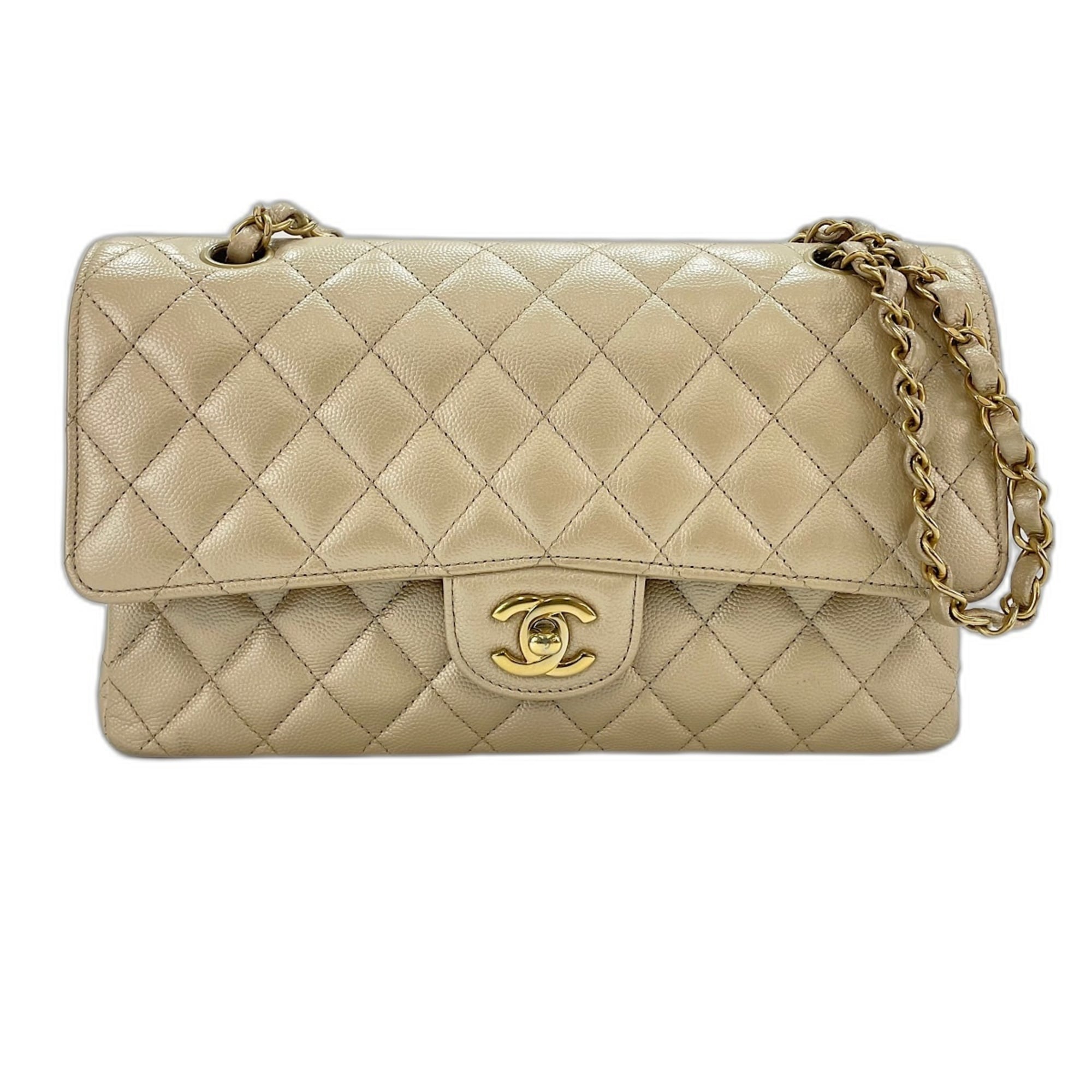 Chanel Matelasse Beige Shoulder Bag (Pre-Owned)