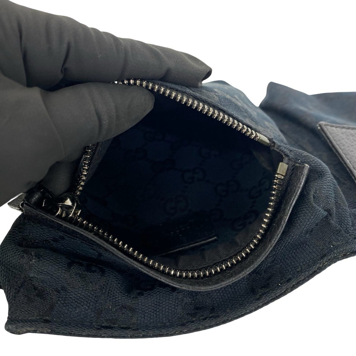 Gucci Black Canvas Leather Pouch Shoulder Bag Sling Bag (Pre-Owned)