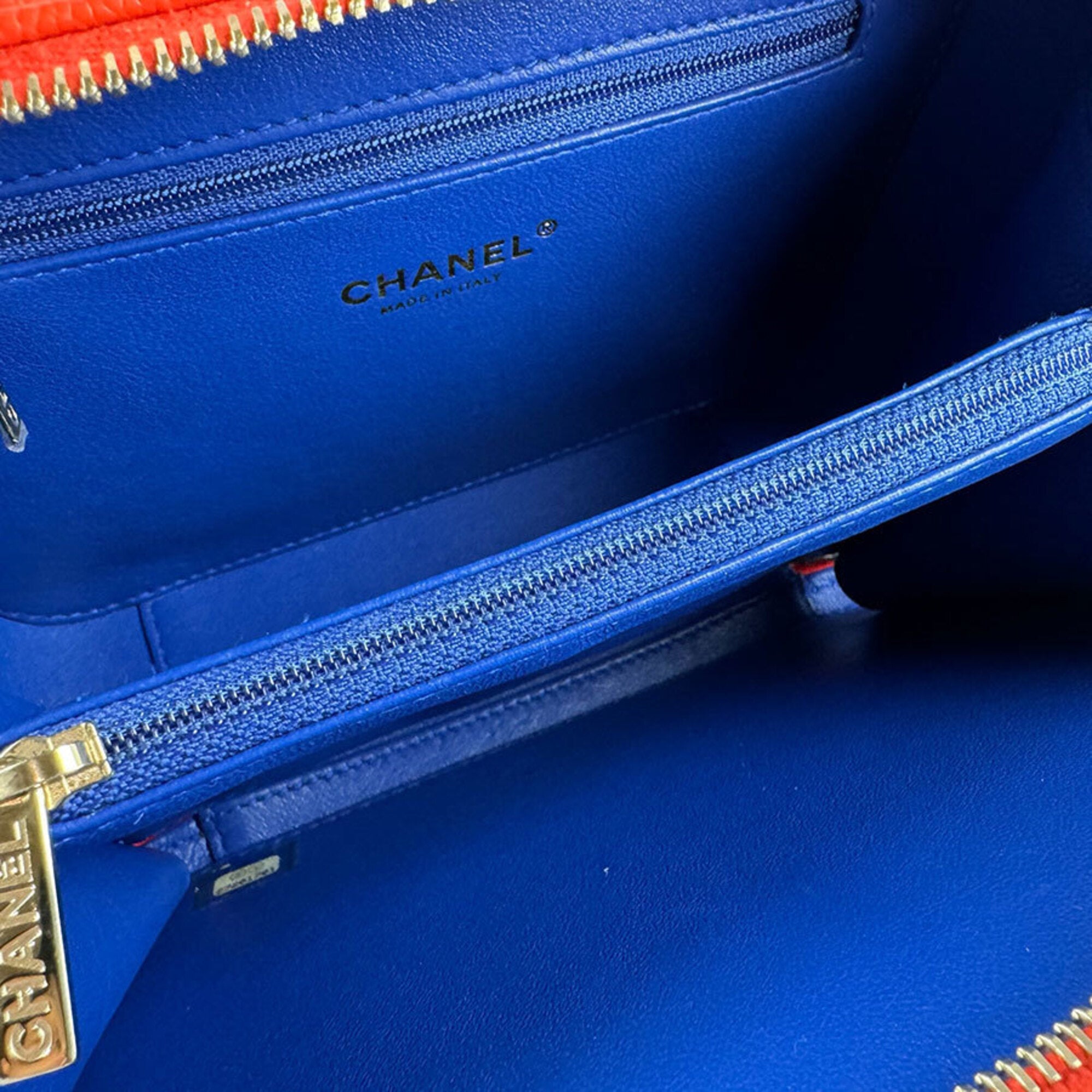Chanel Blue Red Color White Grained Calfskin Shoulder Bag (Pre-Owned)