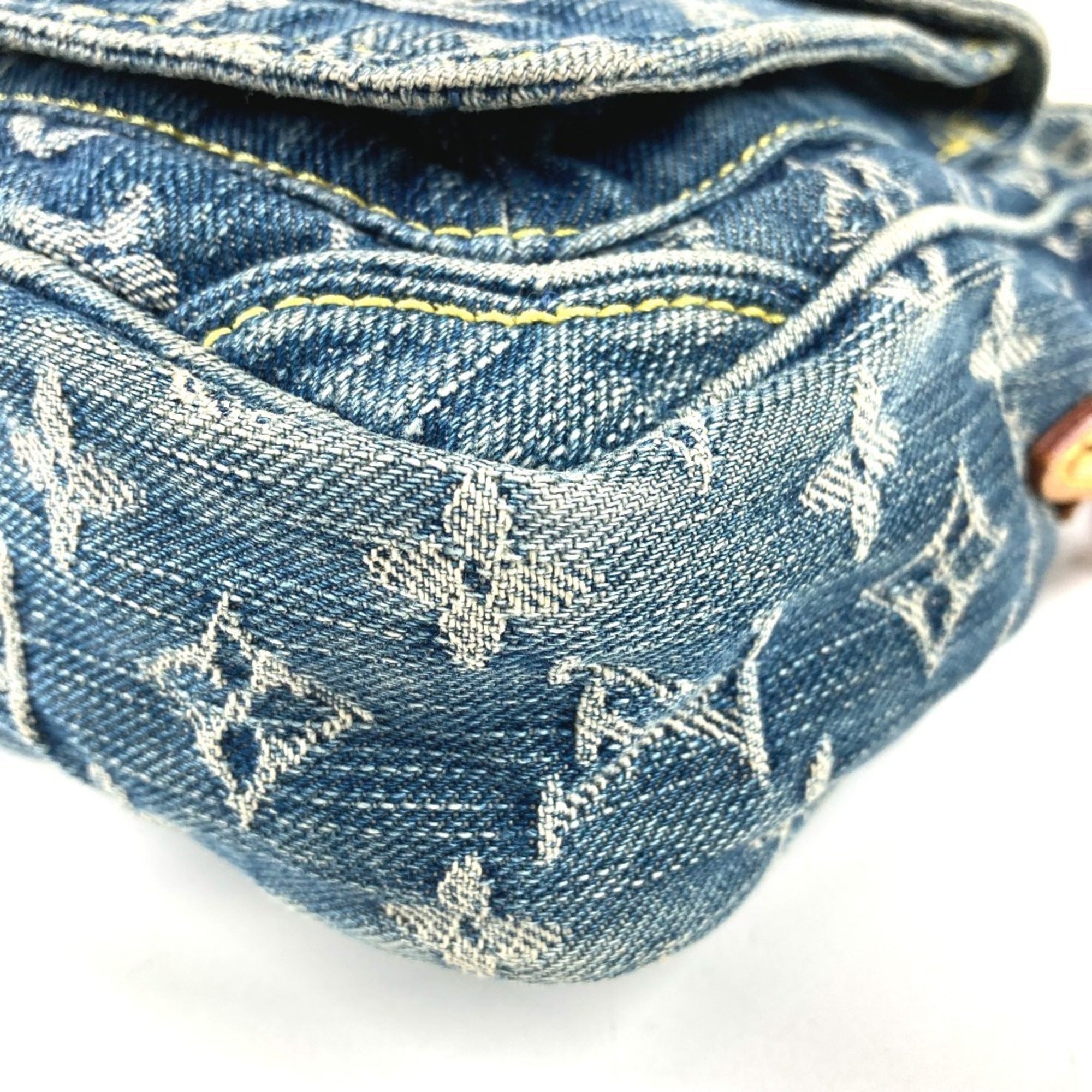 Louis Vuitton Blue Monogram Denim Canvas Pochette Shoulder Bag (Pre-Owned)