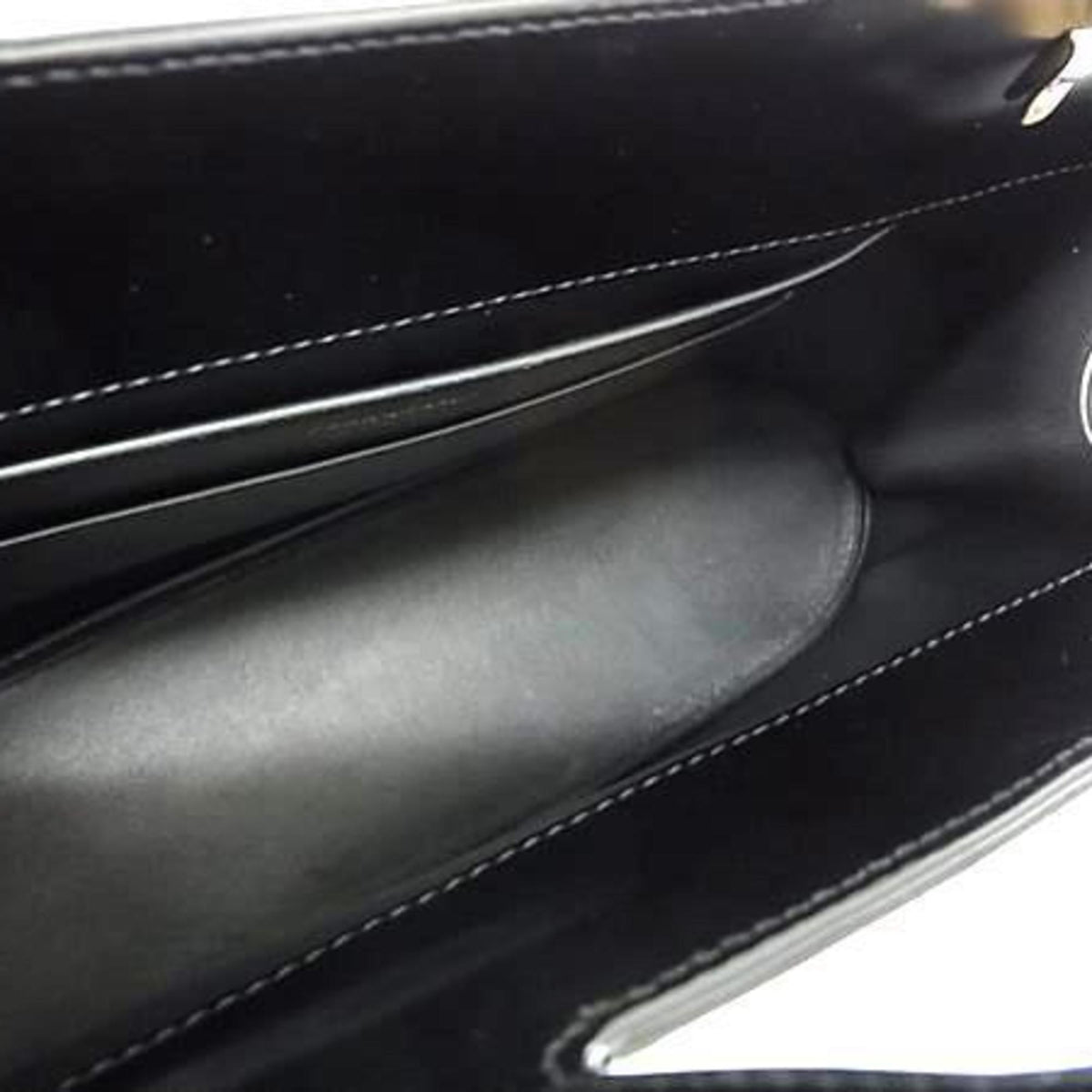 Salvatore Ferragamo Gancini Black Patent Leather Handbag Shoulder Bag (Pre-Owned)