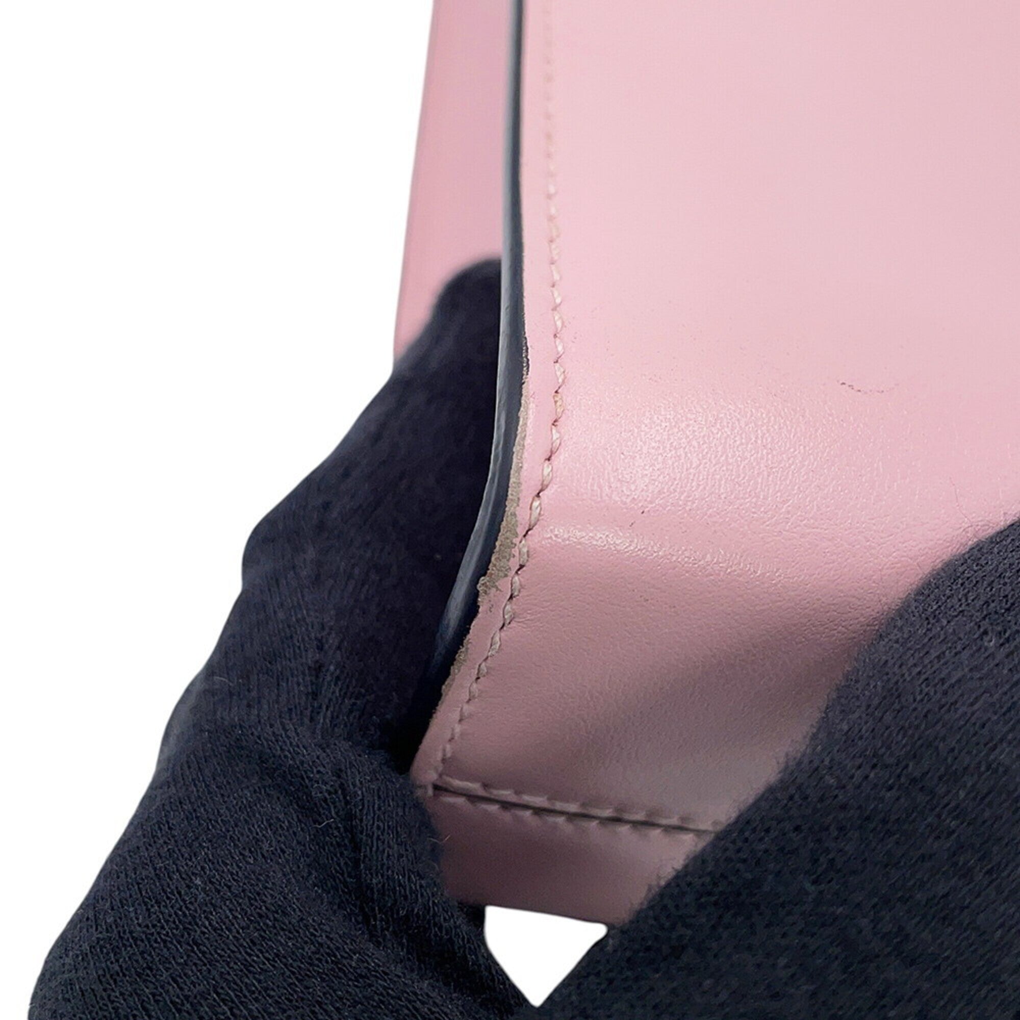 Prada Pink Leather Handbag (Pre-Owned)