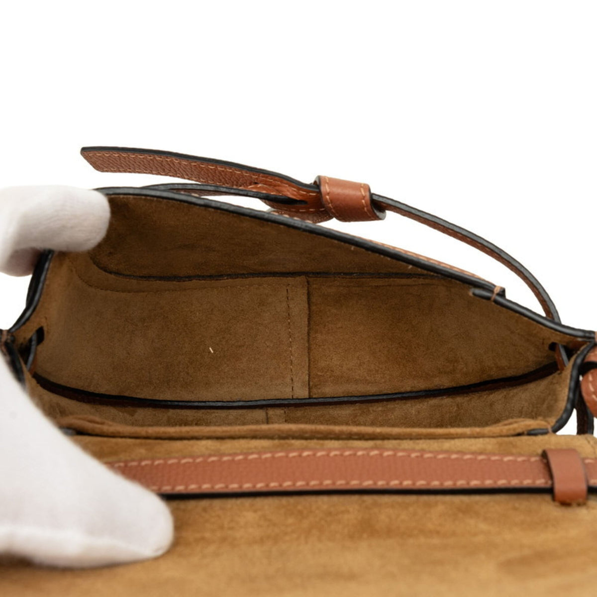 Loewe Brown Leather Shoulder Bag (Pre-Owned)