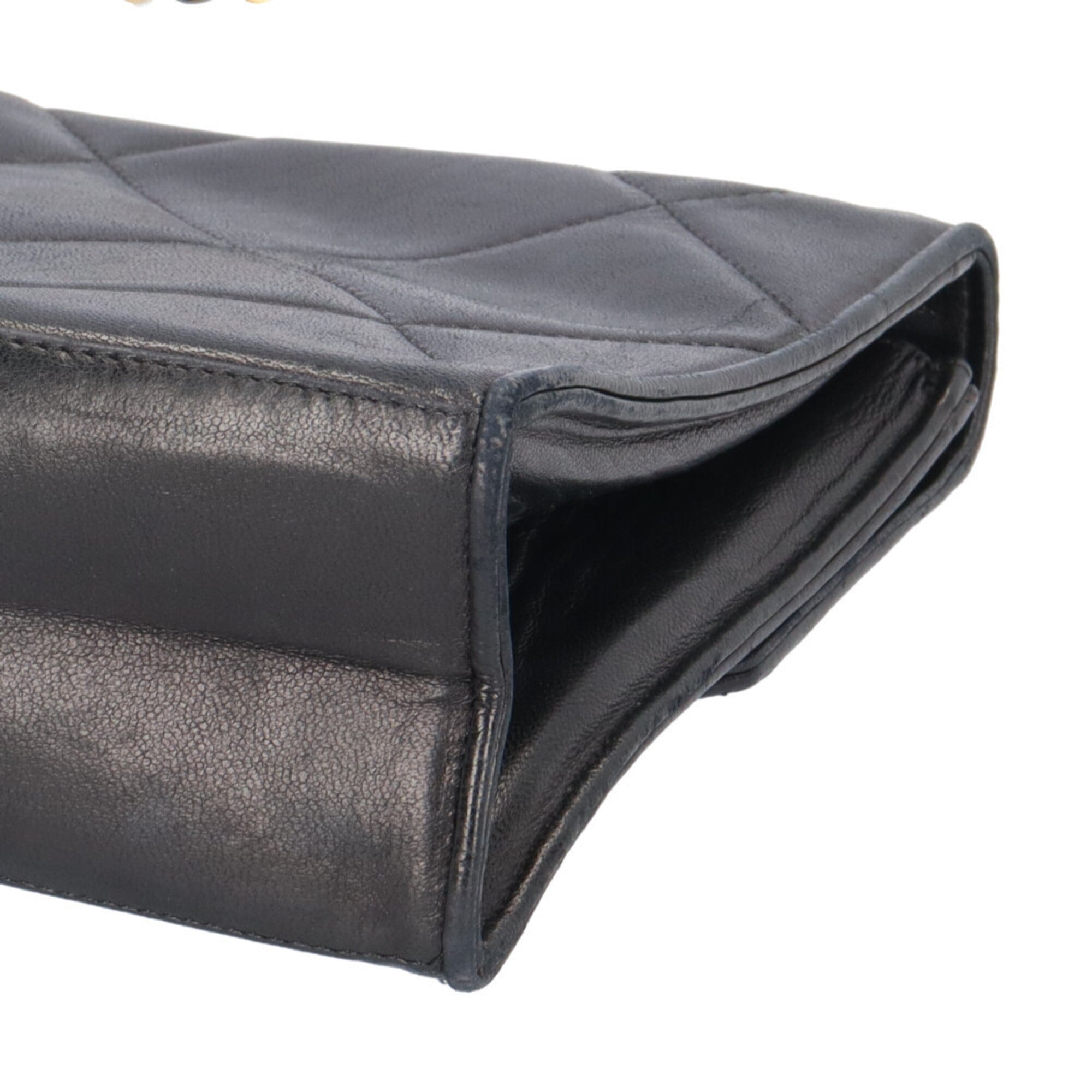 Chanel Black Leather Shoulder Bag (Pre-Owned)
