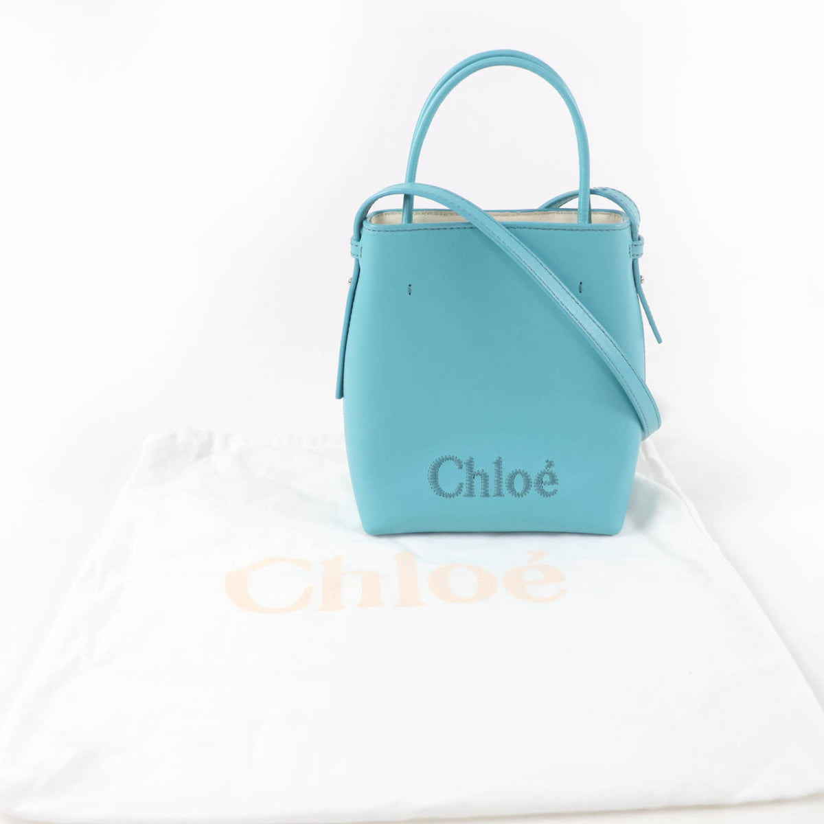 Chloé Blue Leather Shoulder Bag (Pre-Owned)