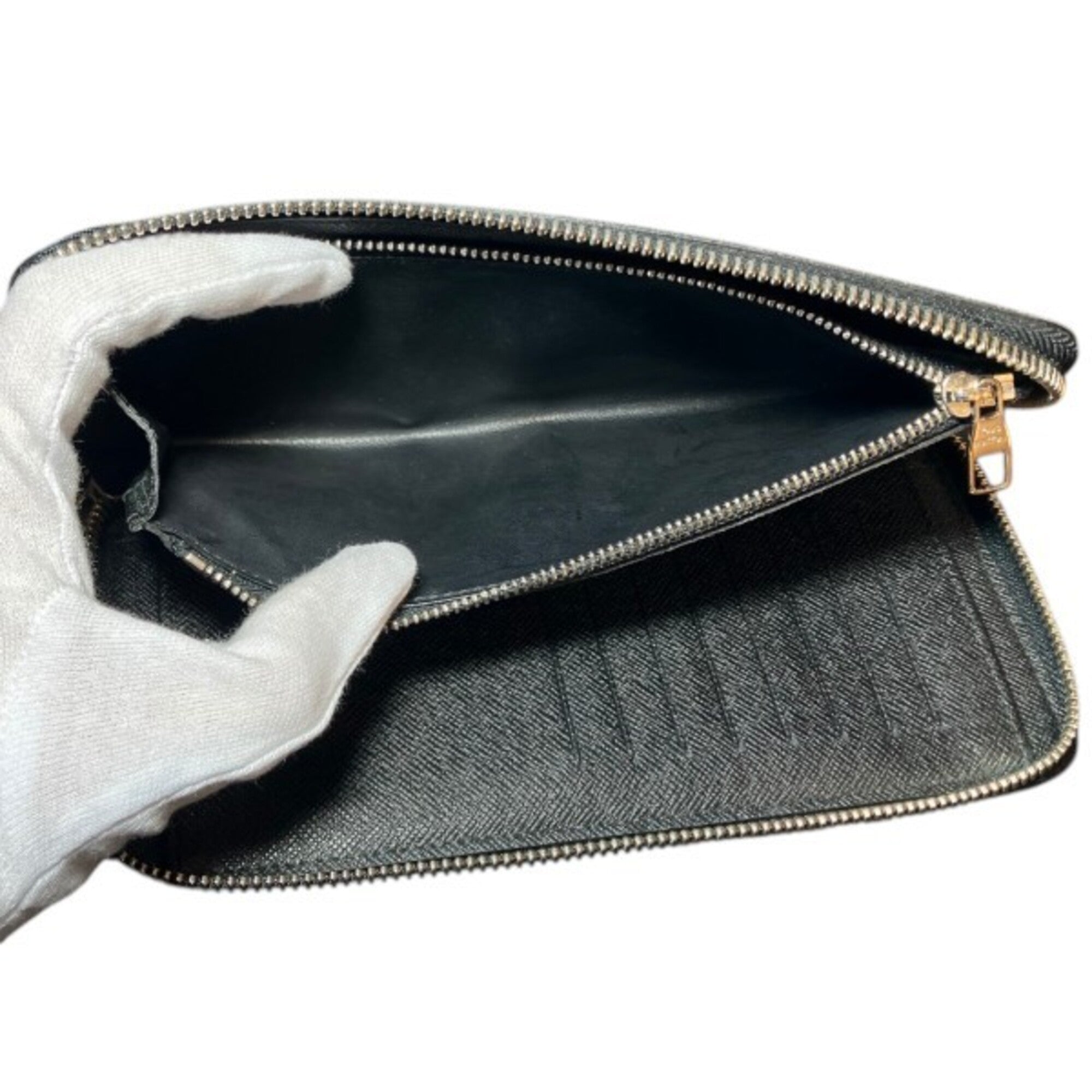Louis Vuitton Black Long Wallet (Bi-Fold) (Pre-Owned)
