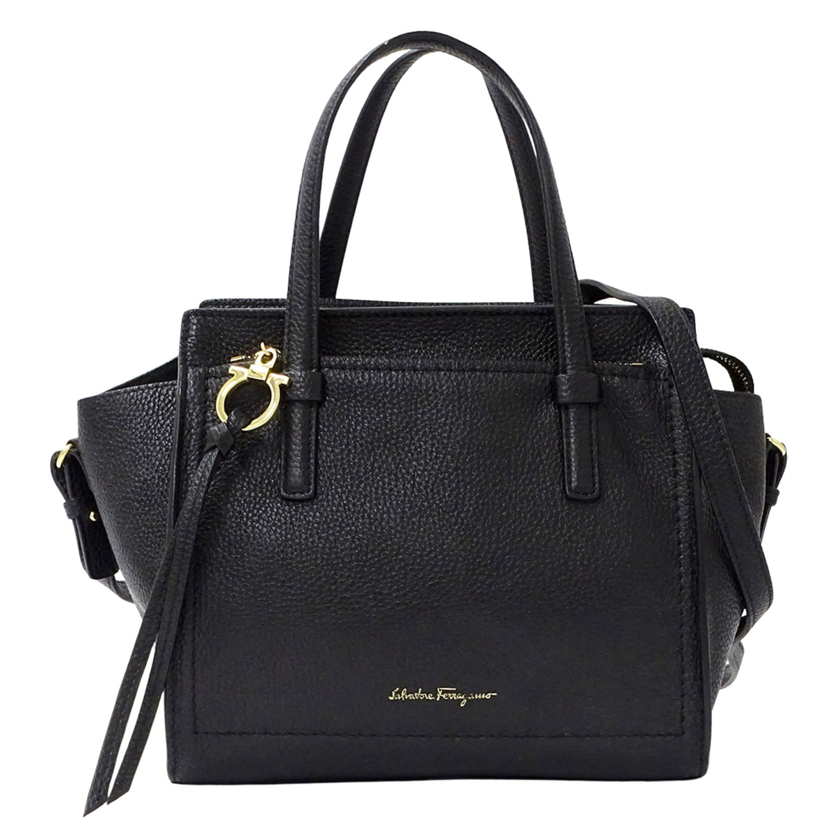 Salvatore Ferragamo Black Leather Handbag Shoulder Bag (Pre-Owned)