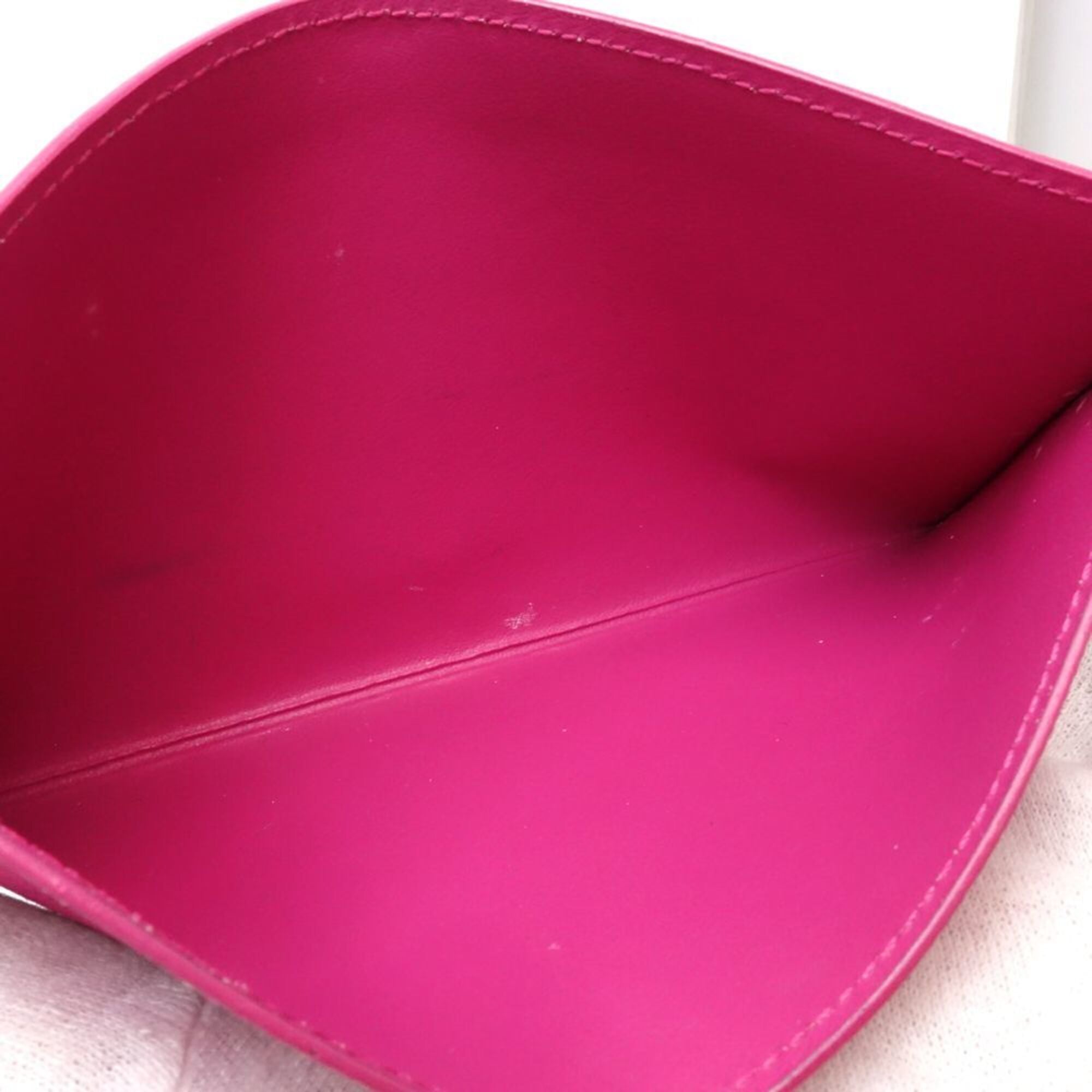 Louis Vuitton Epi Hot Pink Noir Epi Leather Pochette (Pre-Owned)