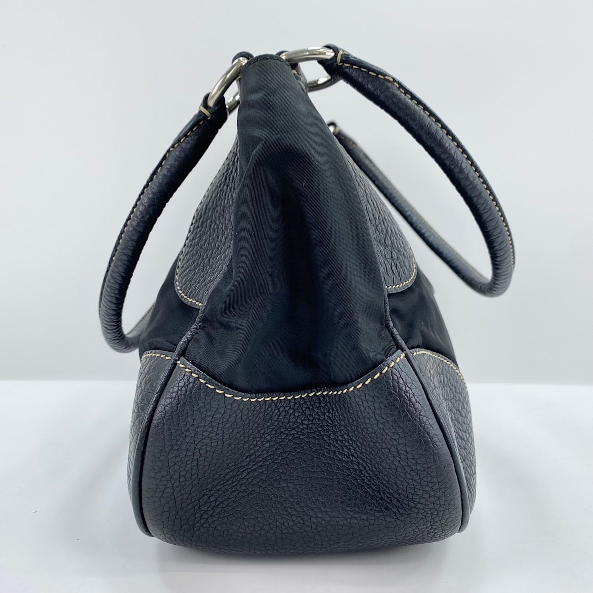 Prada Black Handbag (Pre-Owned)