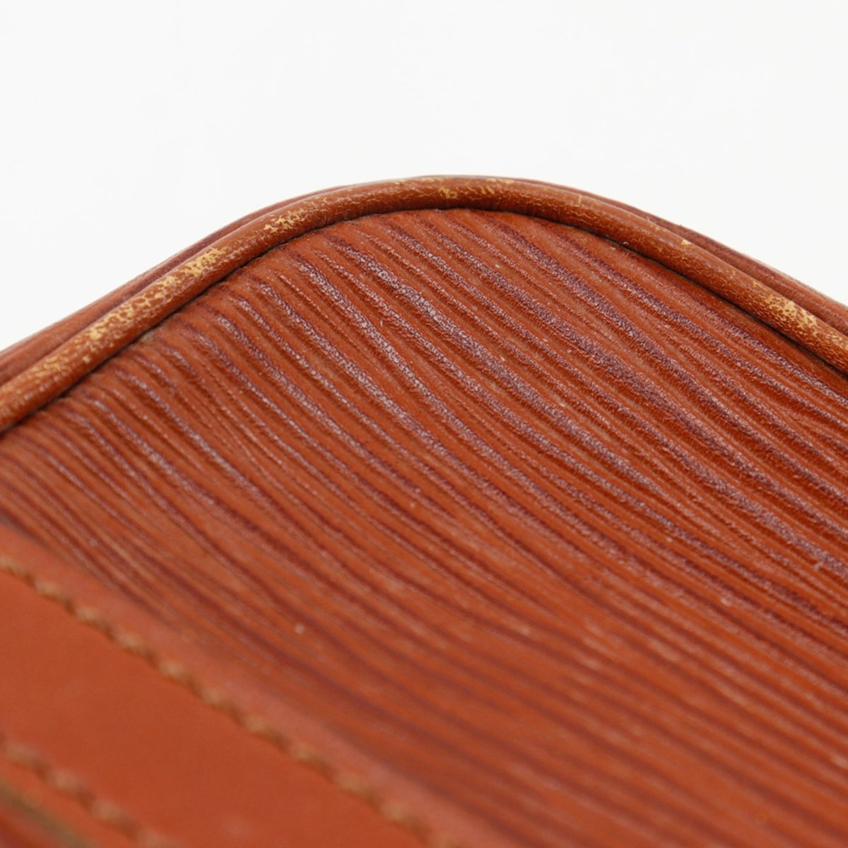 Louis Vuitton Brown Epi Leather Shoulder Bag (Pre-Owned)